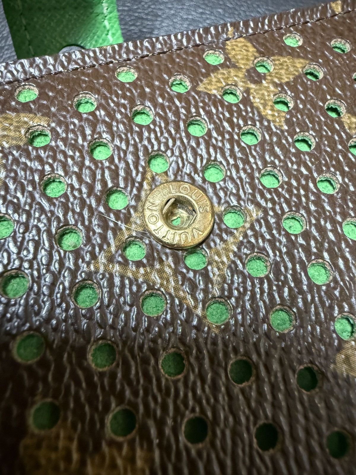 Louis Vuitton Louis Vuitton Monogram Perforated Green Zip Compact Wallet Size ONE SIZE - 8 Thumbnail