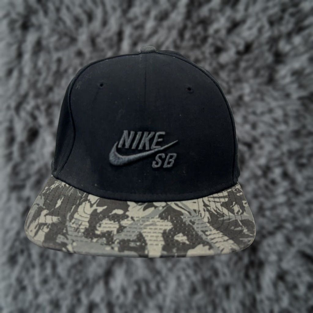 Nike VINTAGE Nike SB Baseball Snapback Hat Black Gray Camo Bill Skater Mens One Size Size ONE SIZE - 1 Thumbnail