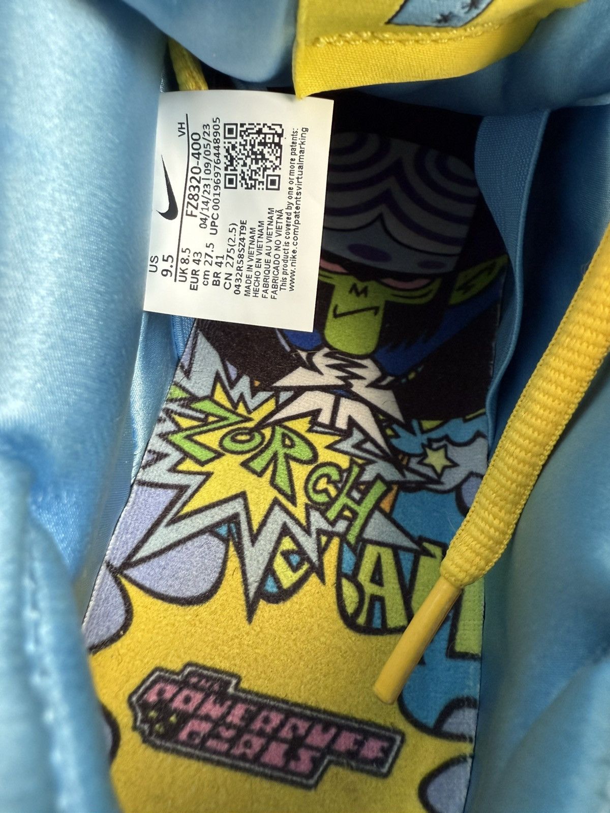 Nike SB Nike SB Dunk Low Powerpuff Girls Bubbles Size US 9.5 / EU 42-43 - 7 Thumbnail
