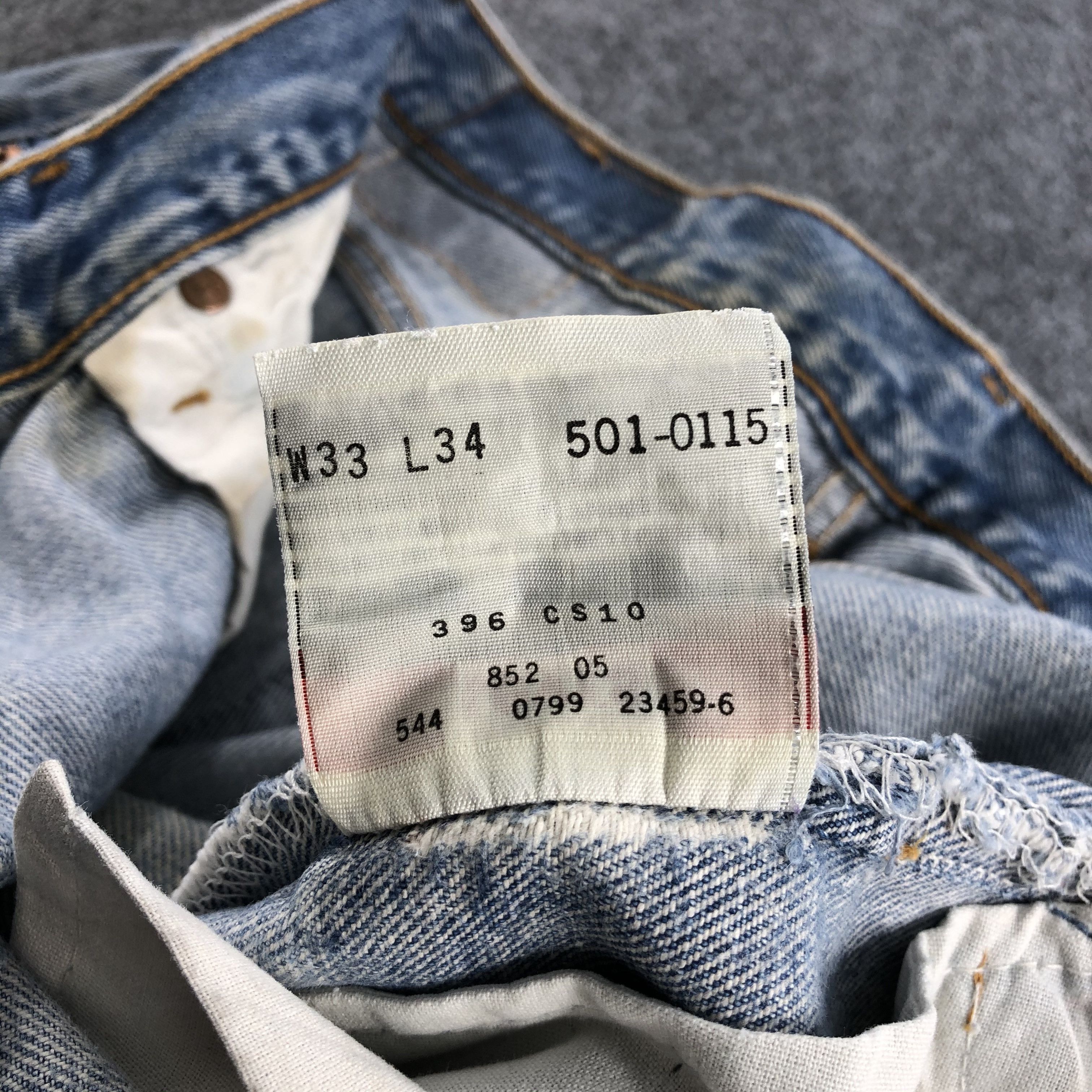 Levi's Vintage 90s Dirty Ripped Light Wash Levis 501 Jeans-JM922 Size US 30 / EU 46 - 11 Thumbnail