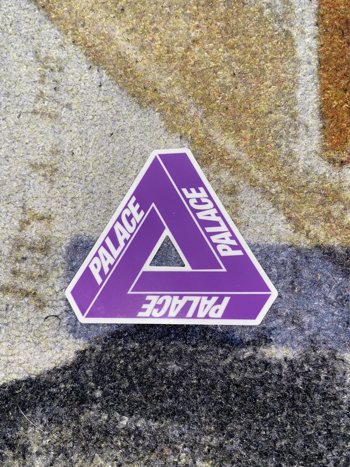 Palace Palace Tri-Ferg Ice Cube Tray | Grailed