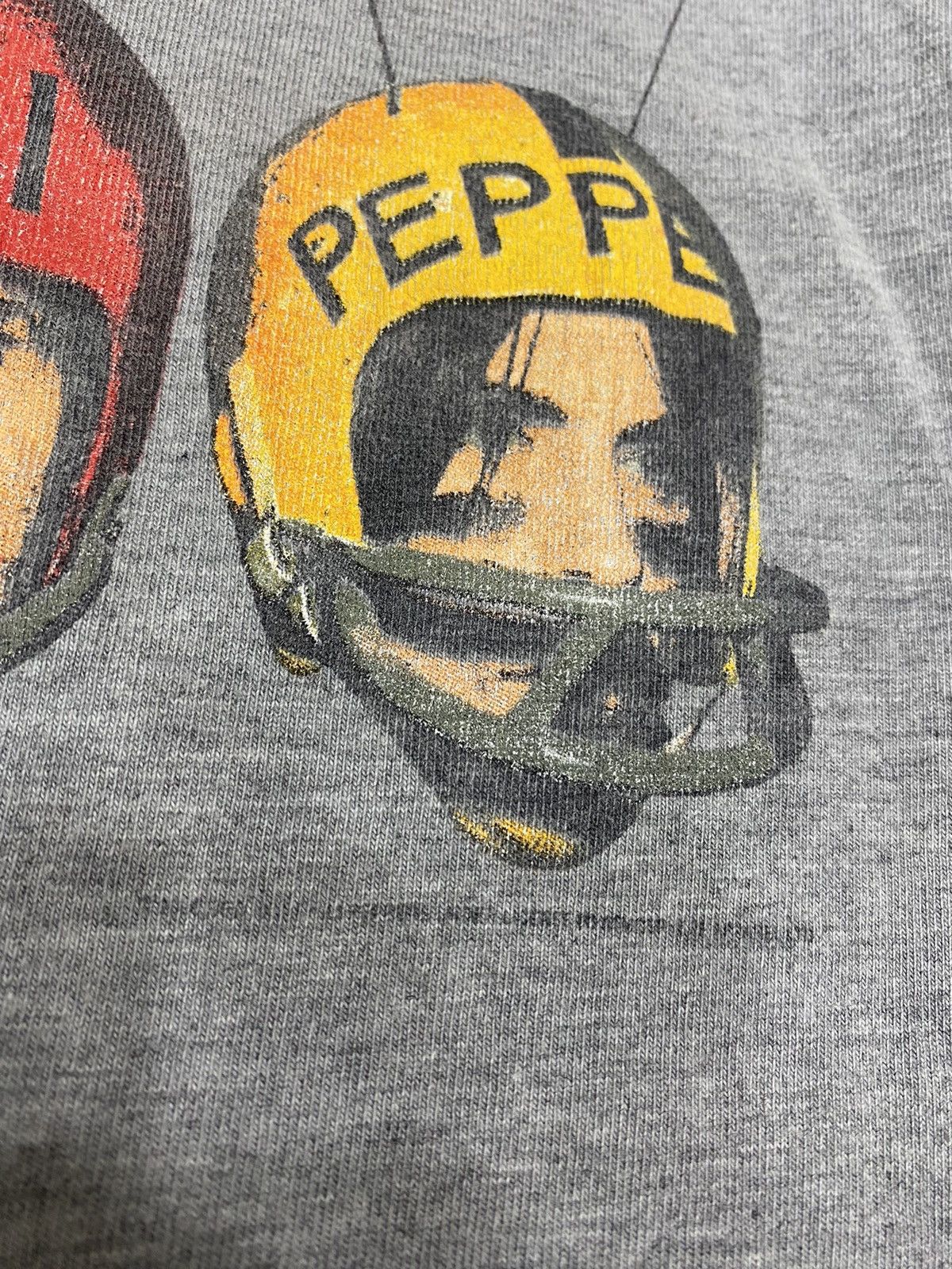 Band Tees 💥VTG RED HOT CHILI PEPPERS funk metal band RHCP rap shirt Size US XS / EU 42 / 0 - 4 Thumbnail