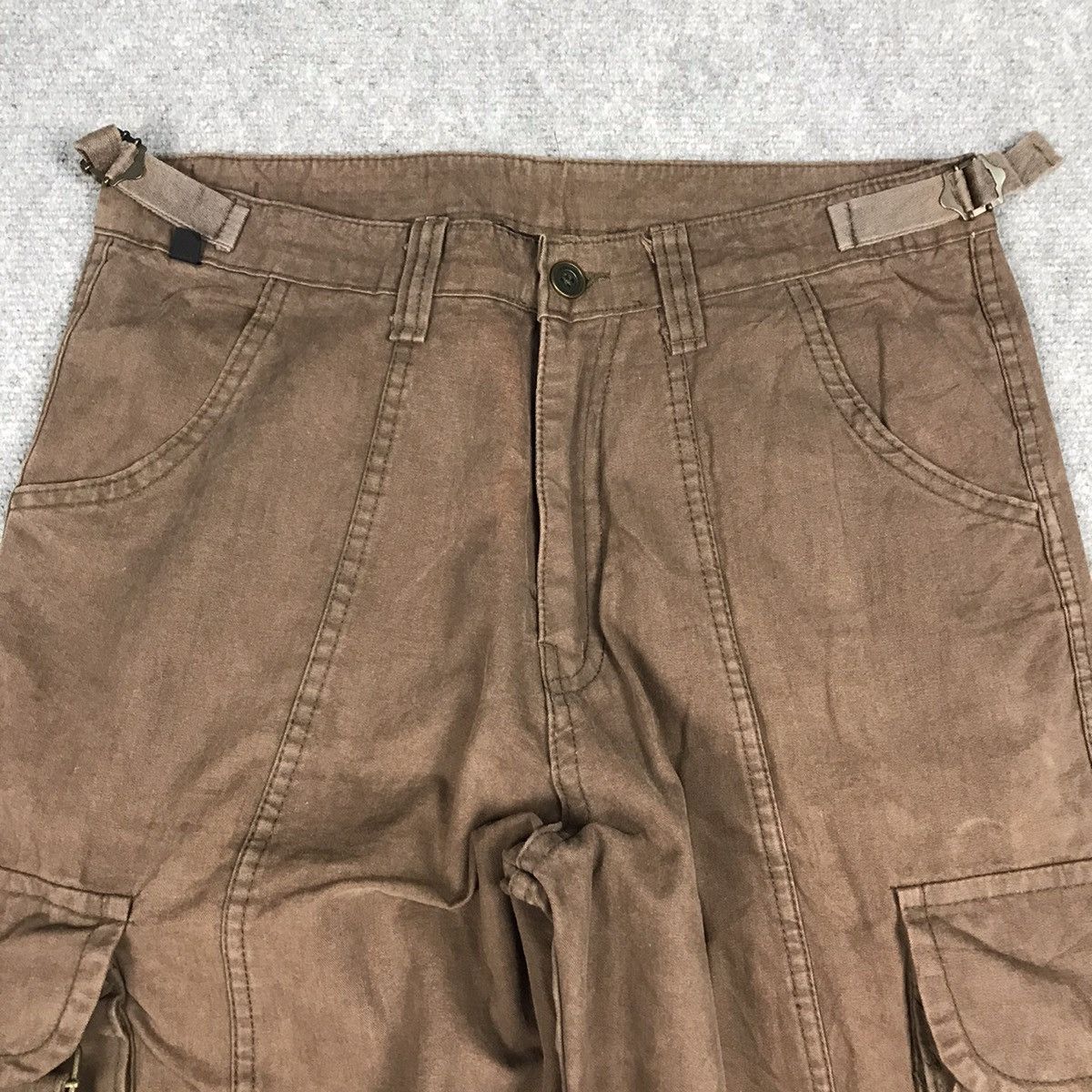 Japanese Brand JAPANESE BRAND DESIGN STYLE BAGGY TACTICAL PANTS Size US 28 / EU 44 - 6 Thumbnail