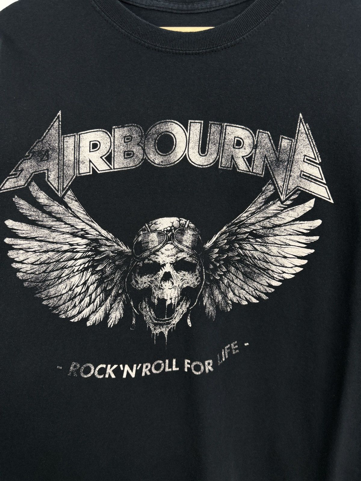 Gildan 🇦🇺 Vintage AIRBOURNE Rock N Roll For Life T-Shirt Heavy Metal Size US XL / EU 56 / 4 - 4 Thumbnail