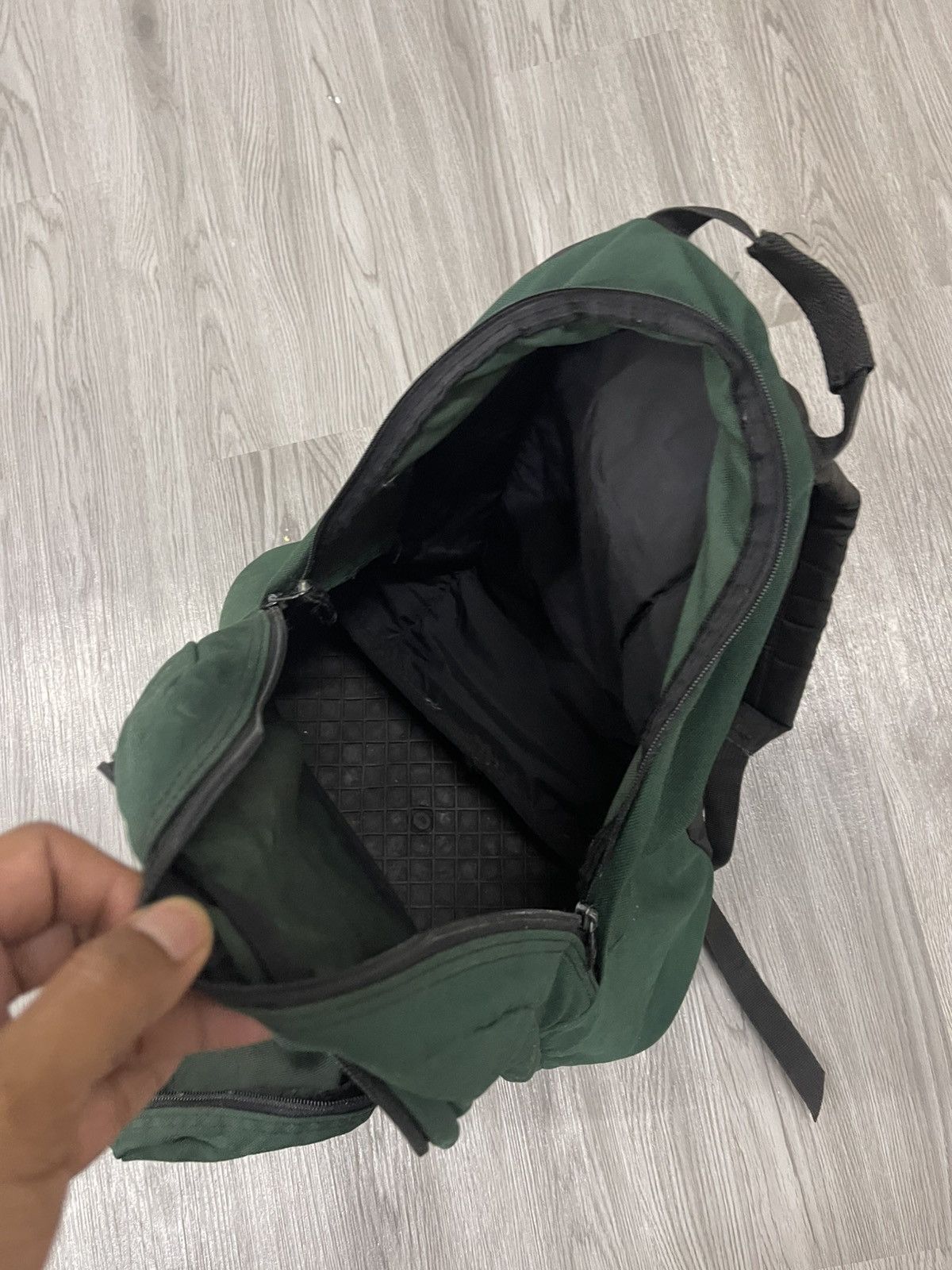 Jansport Last drop⚡️90s Jansport Rubber Base Bagpack Size ONE SIZE - 10 Thumbnail