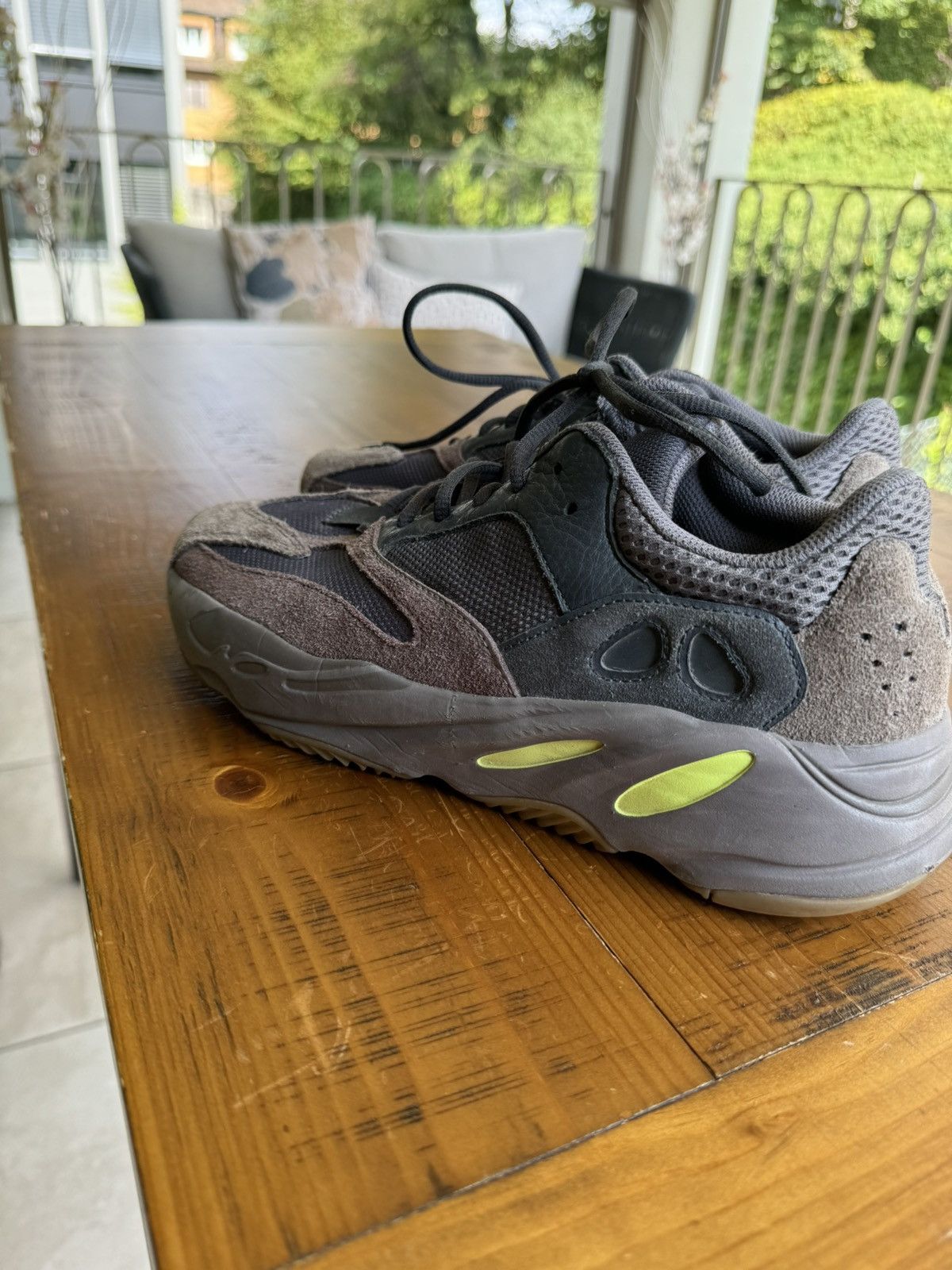 Adidas × Yeezy Yeezy 700 Size US 10.5 / EU 43-44 - 4 Thumbnail