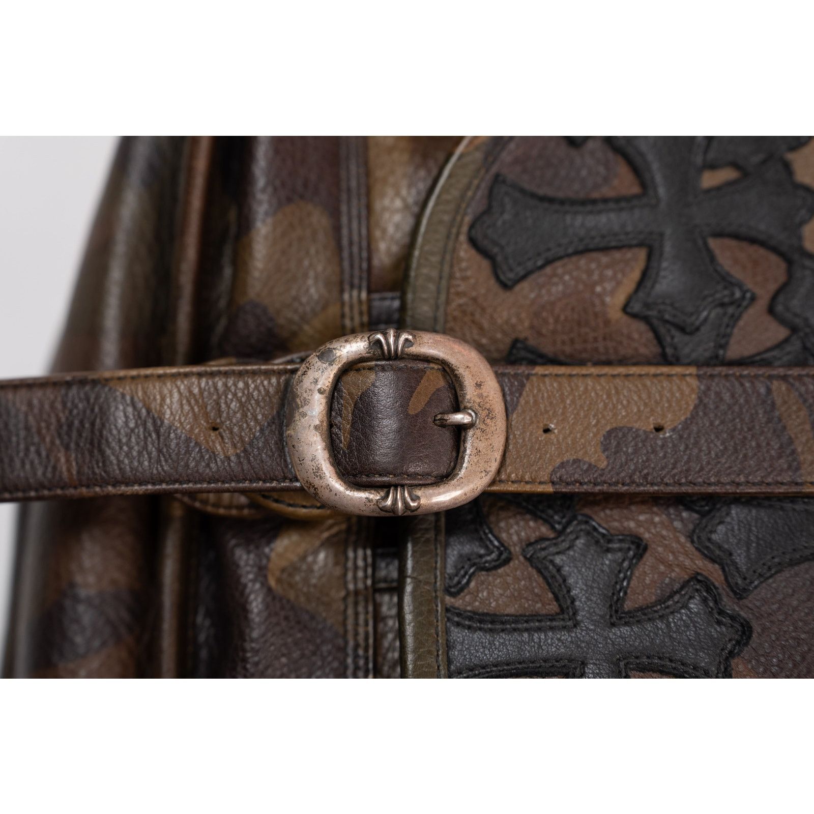 Chrome Hearts 1/1 XL Camo Leather Messenger Bag With Black Cross Patches Size ONE SIZE - 4 Thumbnail