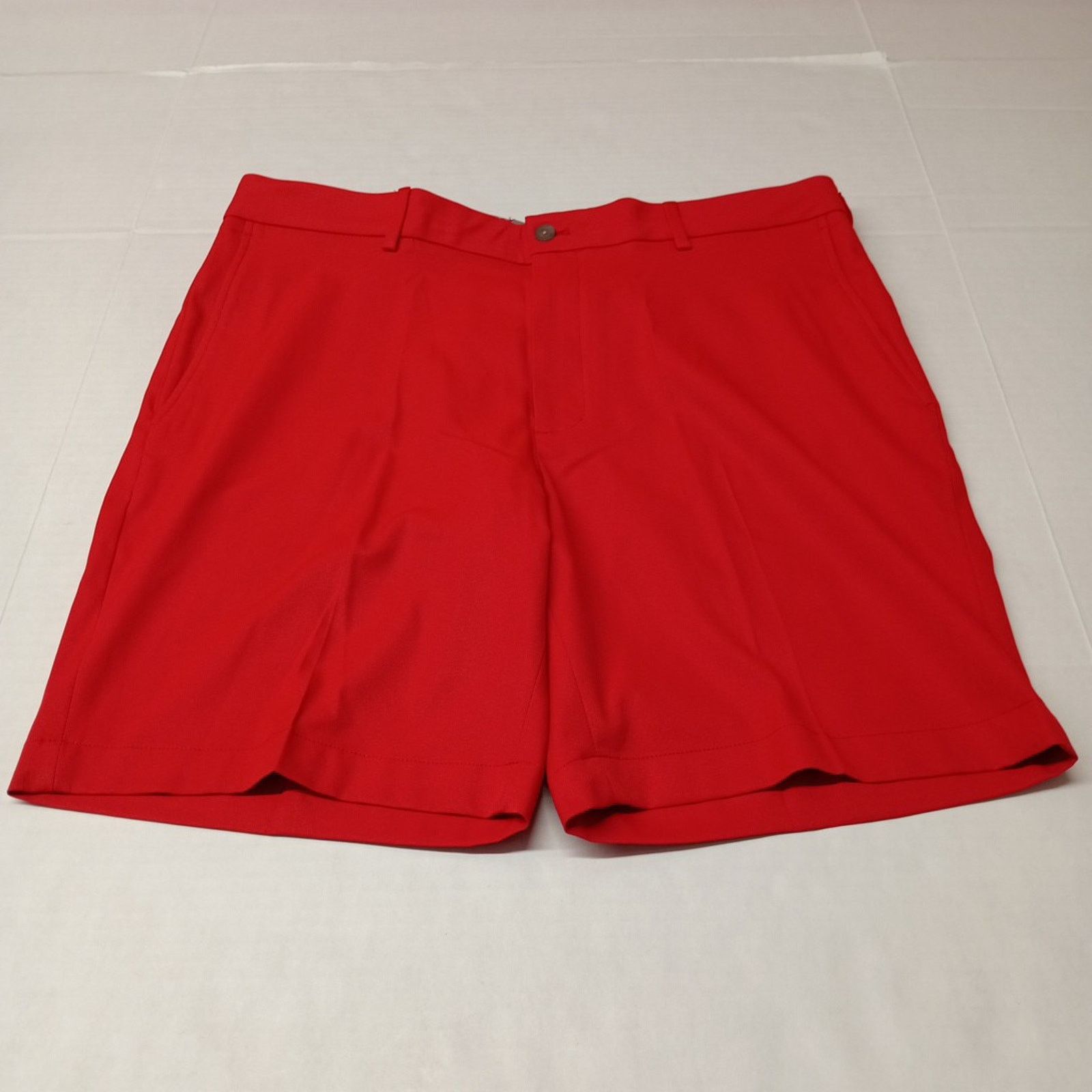 Other Walter Hagen Golf Shorts Men's Size 36 Red Gripper Waist Size US 36 / EU 52 - 1 Thumbnail