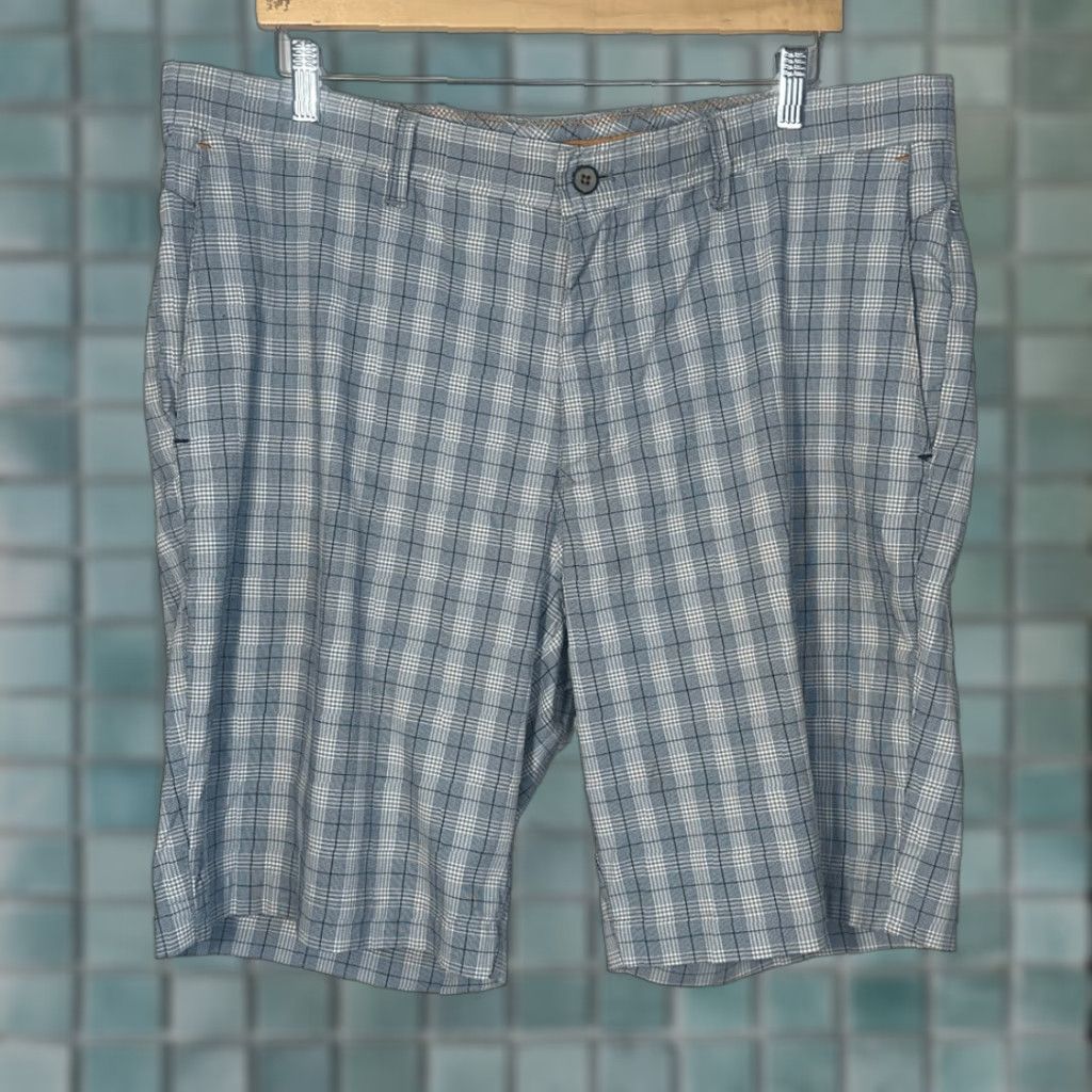 Tommy Bahama Tommy Bahama Paradise Tech Nylon Plaid Shorts size 38 Men Multicolor Cargo Short Size US 38 / EU 54 - 1 Thumbnail