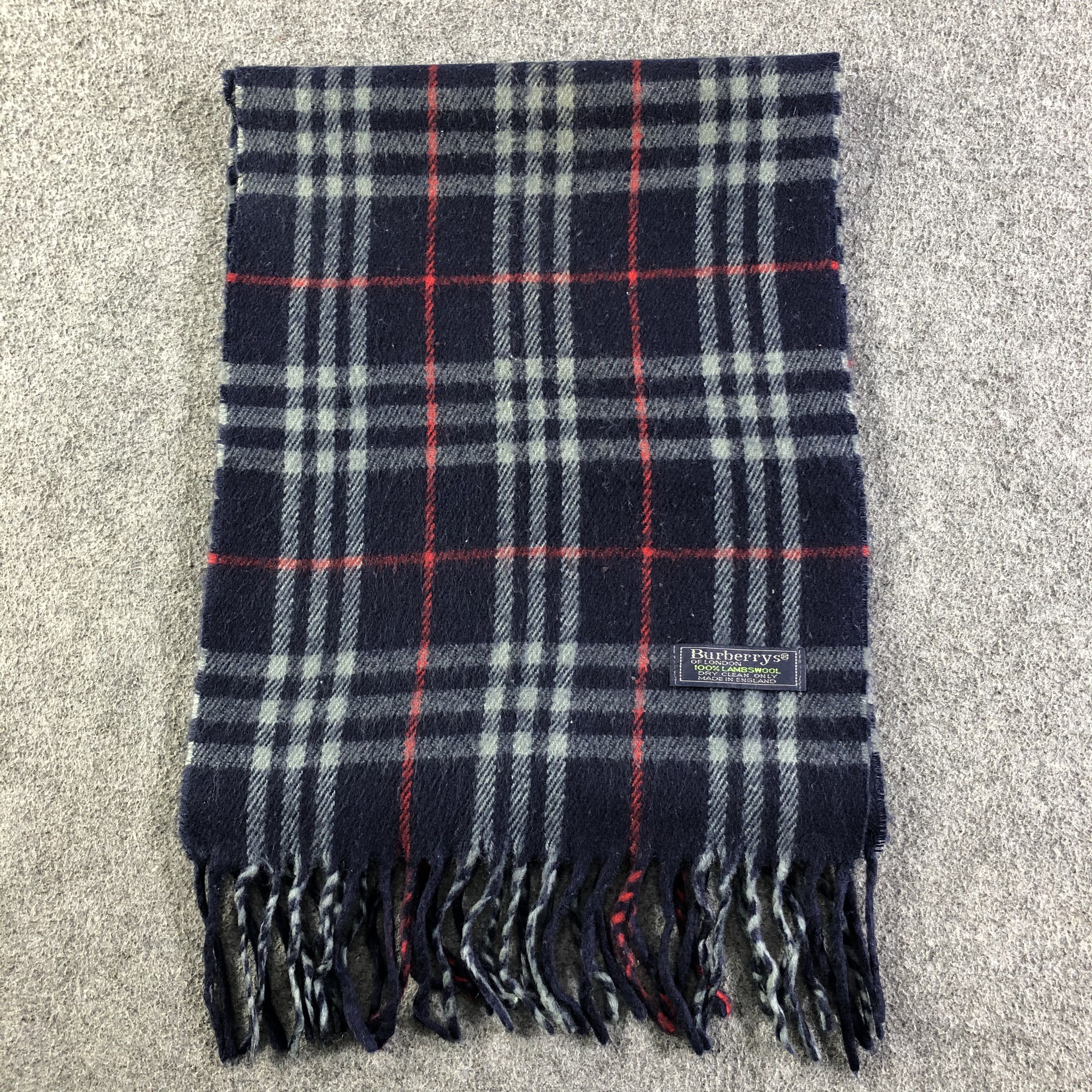 Burberry Burberrys Scarf / Muffler / Neckwear P067 Size ONE SIZE - 2 Thumbnail