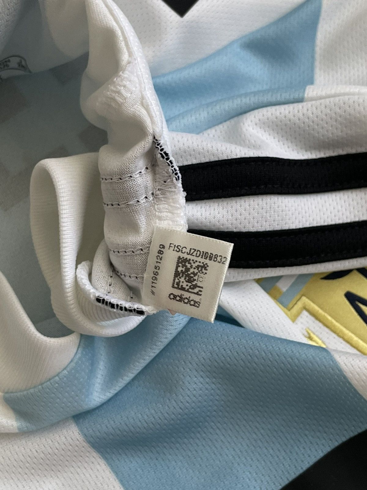 Adidas ARGENTINA ADIDAS 2018 WC FOOTBALL HOME JERSEY #10 MESSI Size US L / EU 52-54 / 3 - 6 Thumbnail