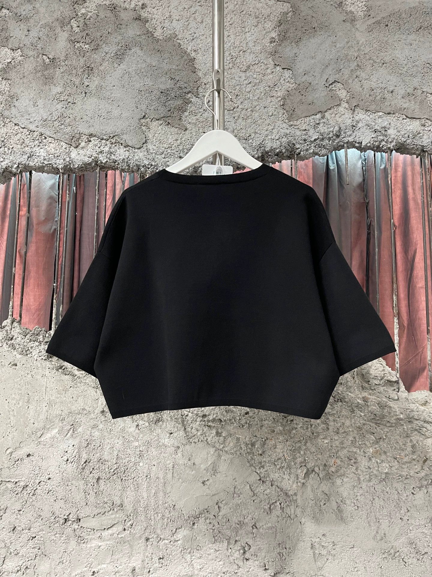 Prada Prada embossed triangle logo short-sleeve tee 40 Size S / US 4 / IT 40 - 2 Thumbnail
