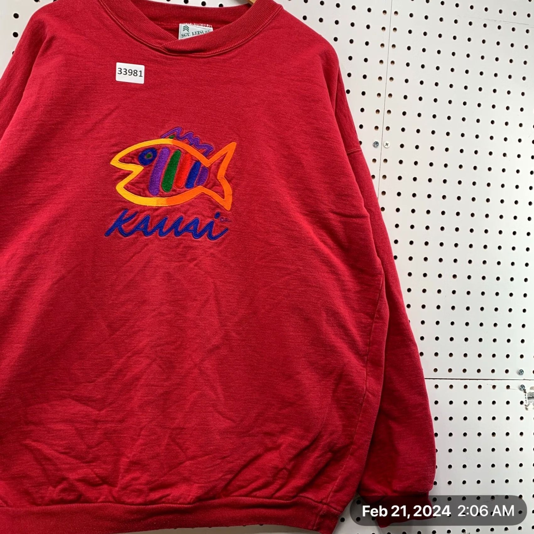 Vintage VINTAGE Maui Fish Sweatshirt Mens XL Red SGT Leisure 27x29.5 Made USA Crewneck Size US XL / EU 56 / 4 - 3 Thumbnail