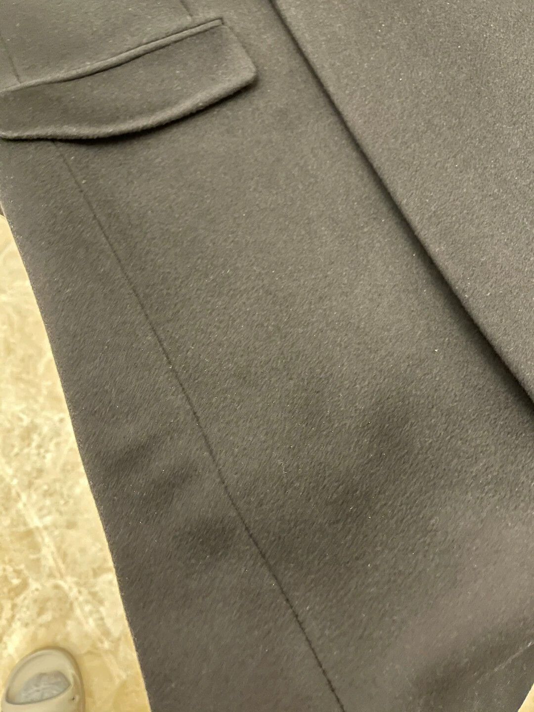 Prada Prada 2024 High Fashion 100% Cashmere Coat Black/Red Collar Size 50R - 3 Thumbnail