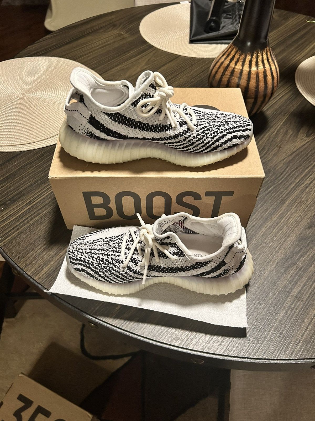 Yeezy Yeezy Boost 350 V2 Zebra 2017 Size US 6 / EU 39 - 1 Thumbnail