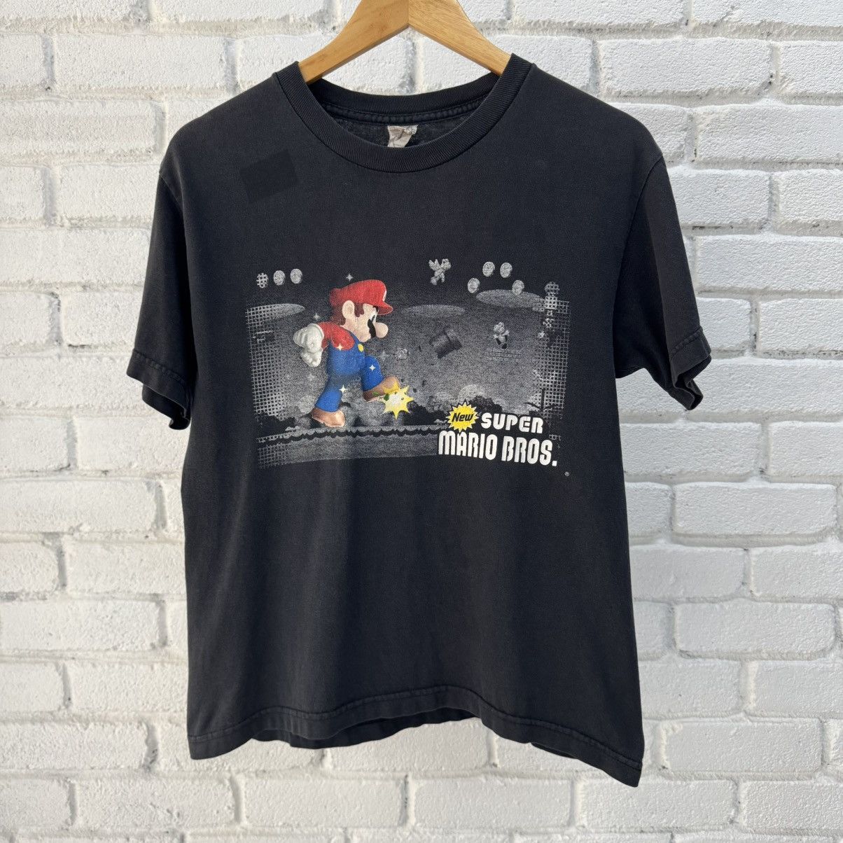 Nintendo Super Mario Tee Size US L / EU 52-54 / 3 - 1 Thumbnail