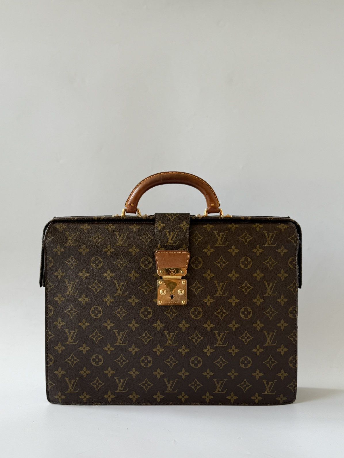 Louis Vuitton Louis Vuitton Monogram Serviette Fermoir Briefcase Bag Size ONE SIZE - 3 Thumbnail