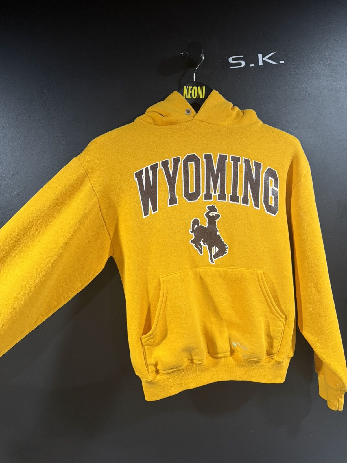 Vintage 1990s Vintage Wyoming College Grunge Paint Hoodie S Size US S / EU 44-46 / 1 - 4 Thumbnail