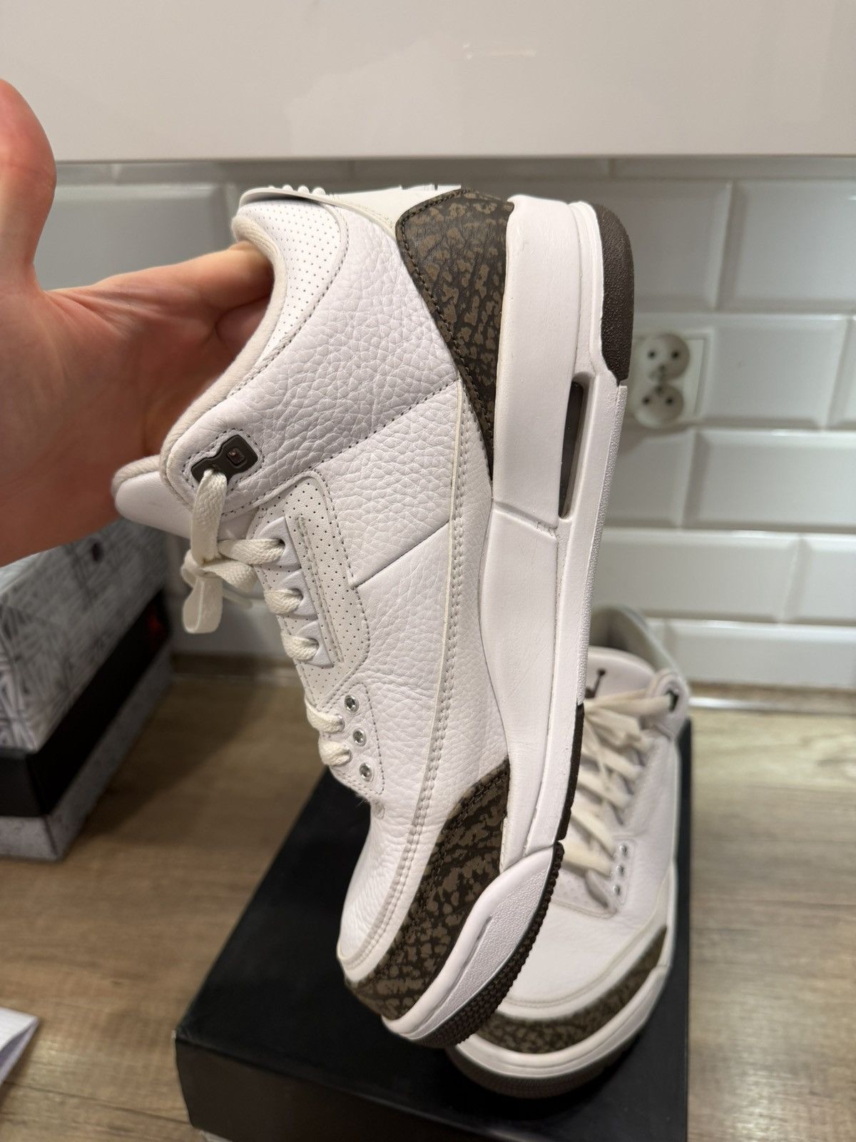 Jordan Brand Jordan 3 Mocha Size US 10.5 / EU 43-44 - 8 Thumbnail