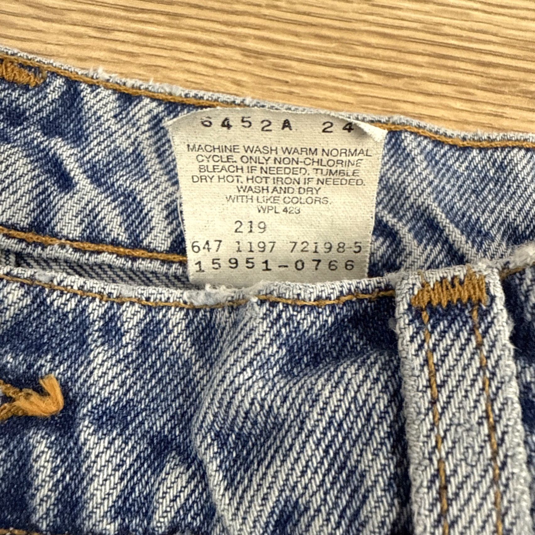 Levi's Vtg Levi's 950 Womens Relaxed Tapered Jeans Sz 10 Reg Blue Color Orange Tab 27in Inseam Womens Jeans Size 32" / US 10 / IT 46 - 3 Thumbnail