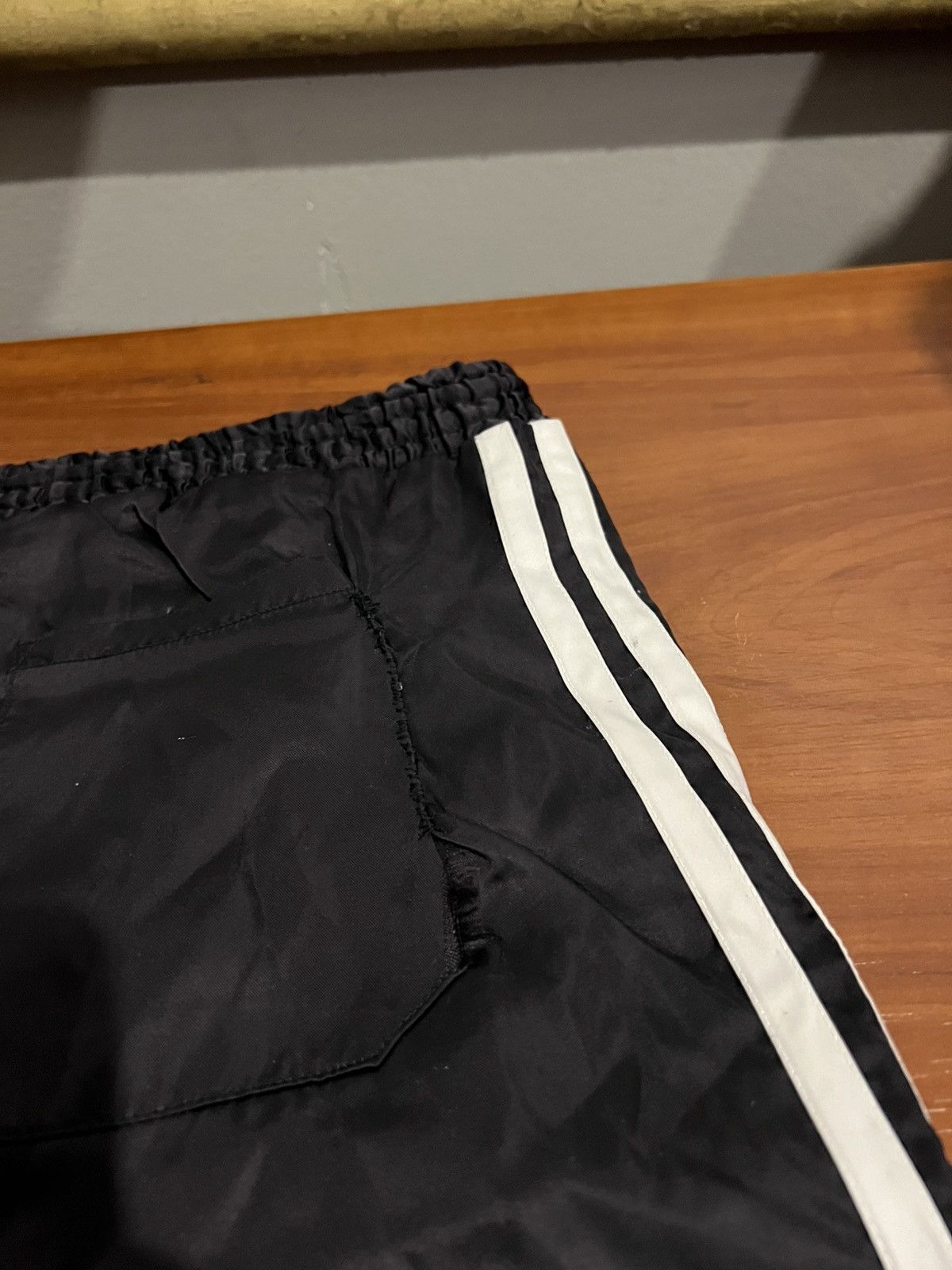 Adidas ADIDAS VINTAGE GLANZ SPRINTER MENS RETRO SHORTS SIZE L Black Size US 40 / EU 56 - 15 Thumbnail
