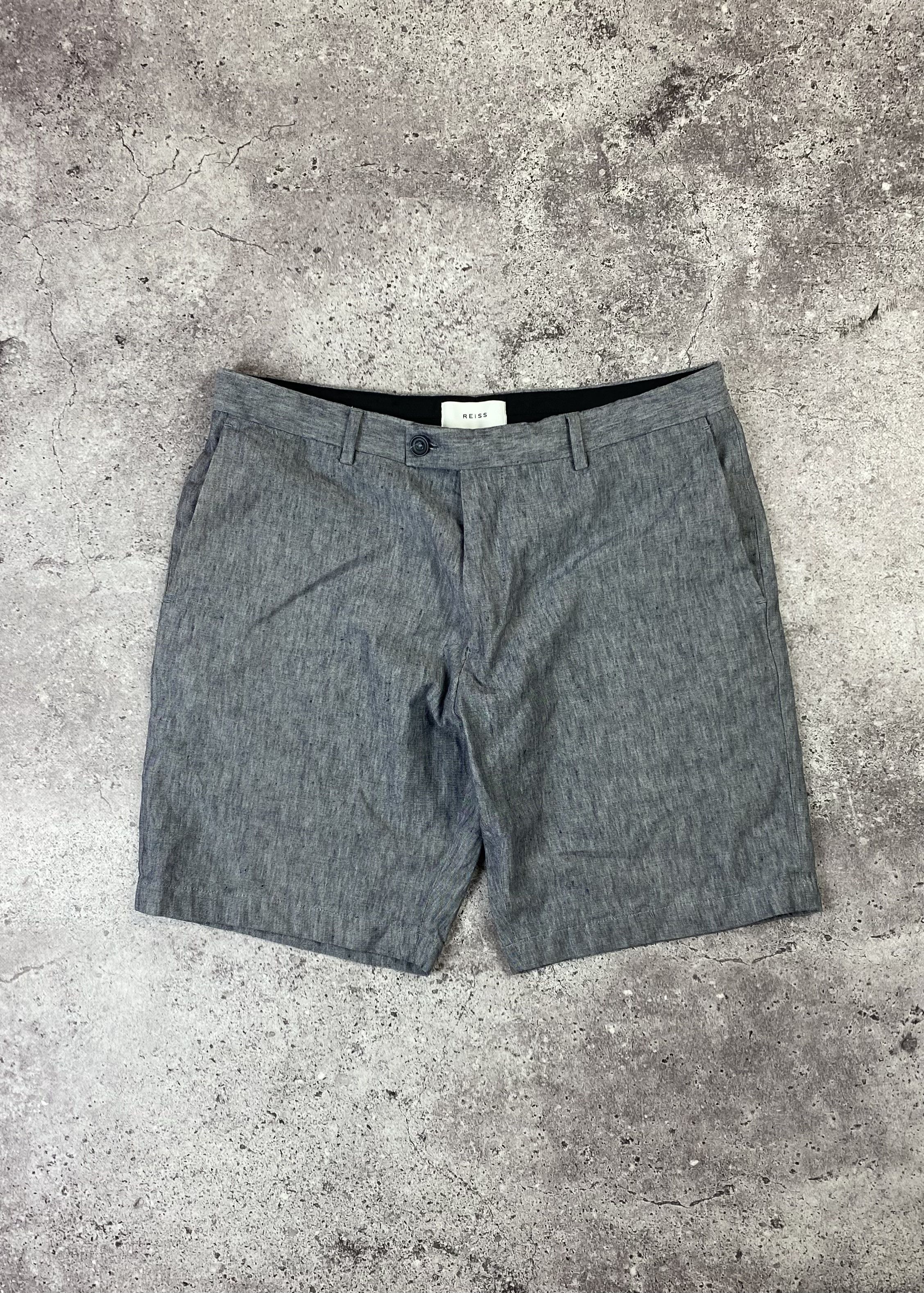 Reiss Reiss Linen Classic Shorts Size US 34 / EU 50 - 1 Thumbnail
