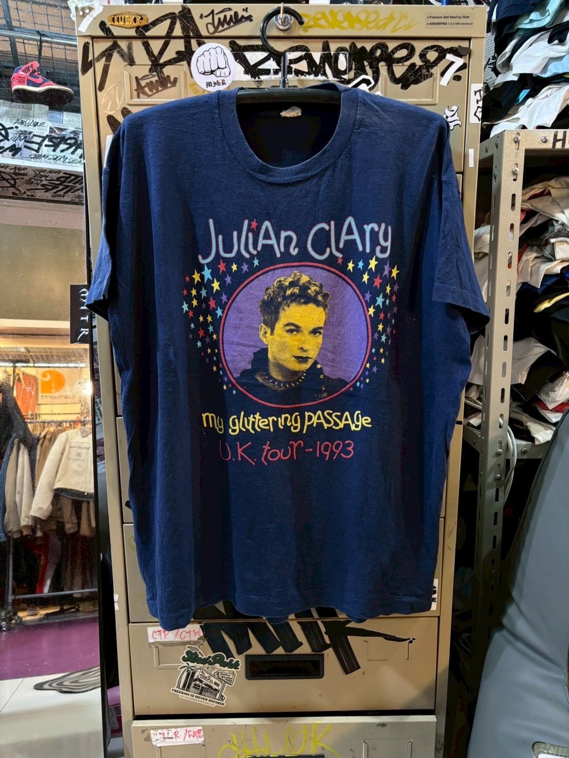 Band Tees Julian Clary 1993’s t shirt Size US XL / EU 56 / 4 - 1 Thumbnail
