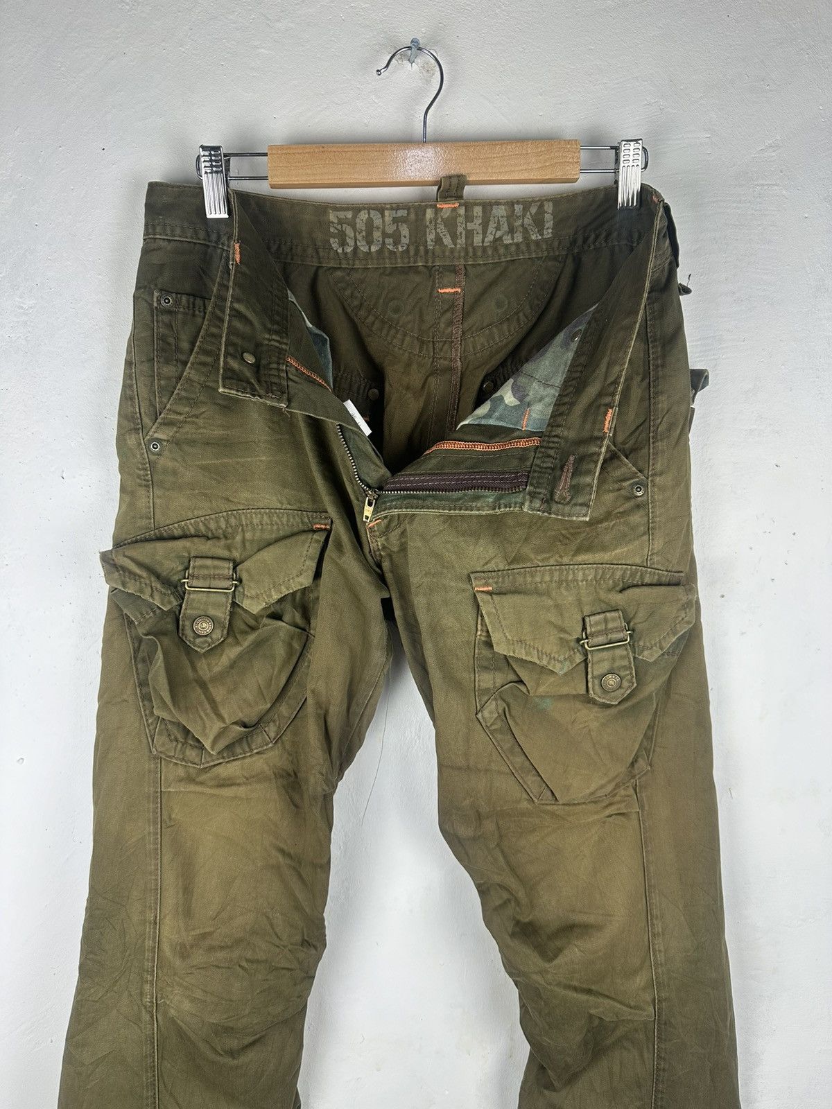 Edwin CARGO PANTS EDWIN TWIST LEG CARGO PANTS MULTIPOCKET Size US 32 / EU 48 - 9 Thumbnail