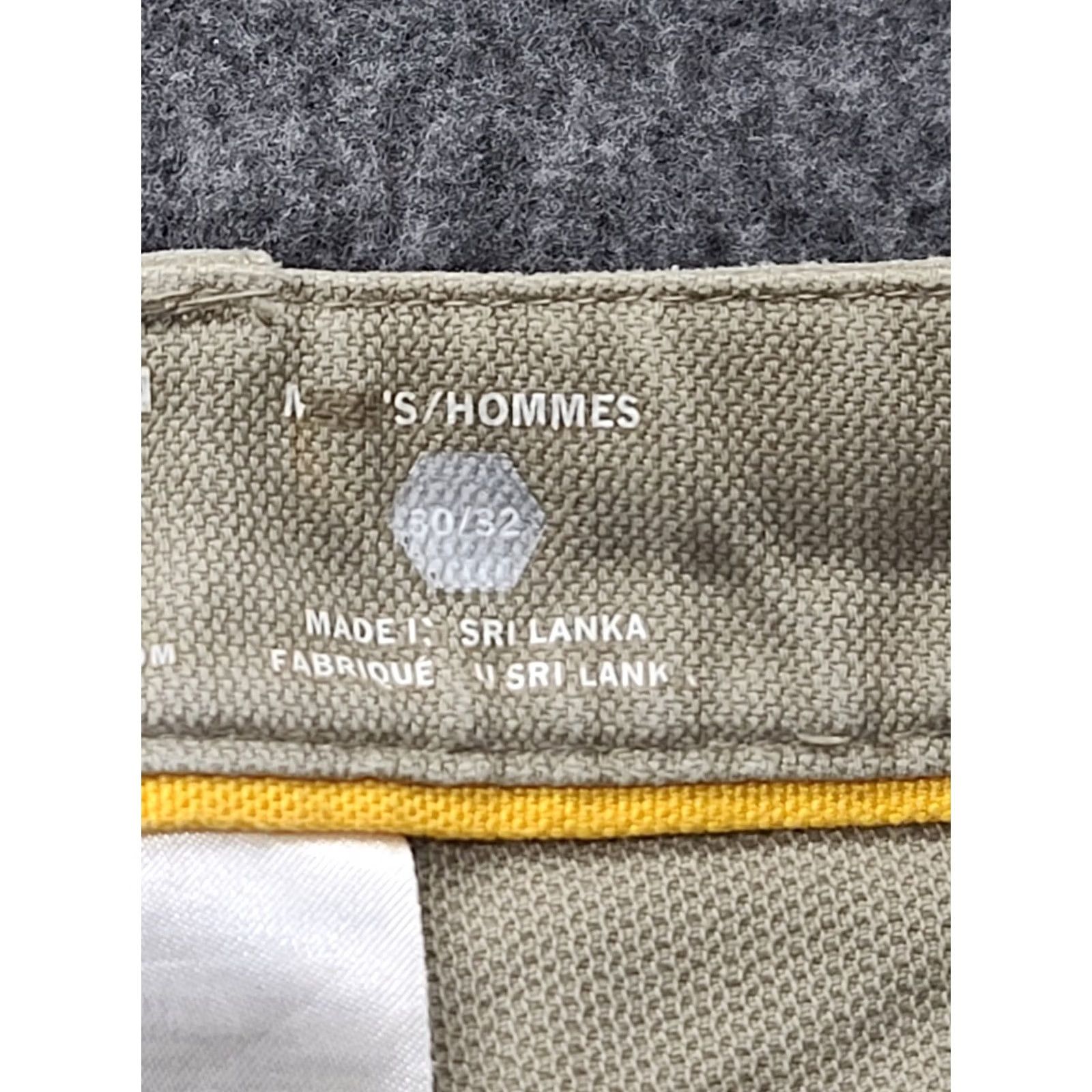 Mountain Hardwear Mountain Hardwear Jeans Mens 30x32 Regular Fit Straight Leg Canvas Workwear Beige Cotton Canvas 5-Pocket Inseam 32 Modern Straight Mens Jeans Size US 30 / EU 46 - 3 Thumbnail
