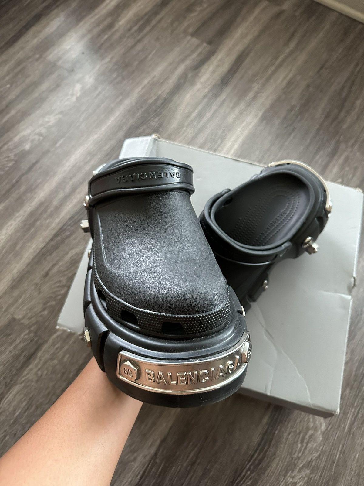 \"訳あり\" BALENCIAGA HardCrocs クロックス balenciaga crocs - hardcrocs unboxing - YouTube