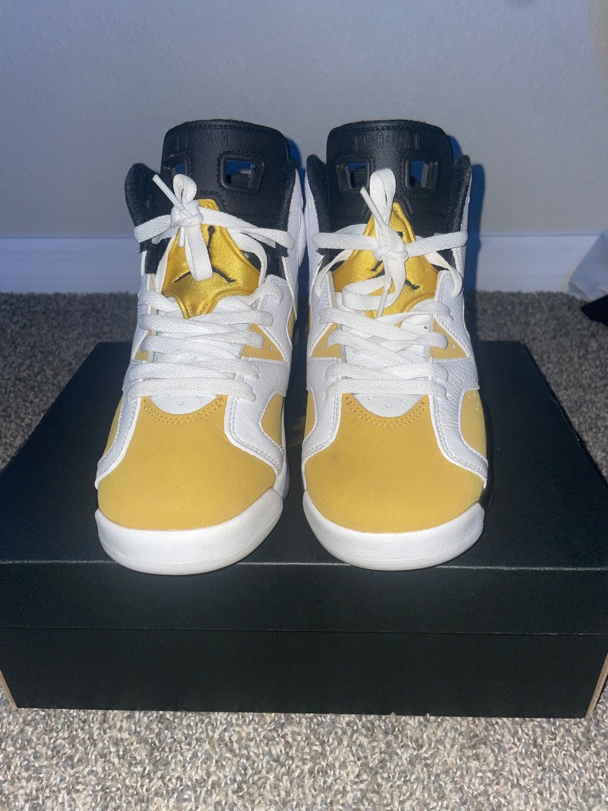 Jordan 6 Yellow Ochre