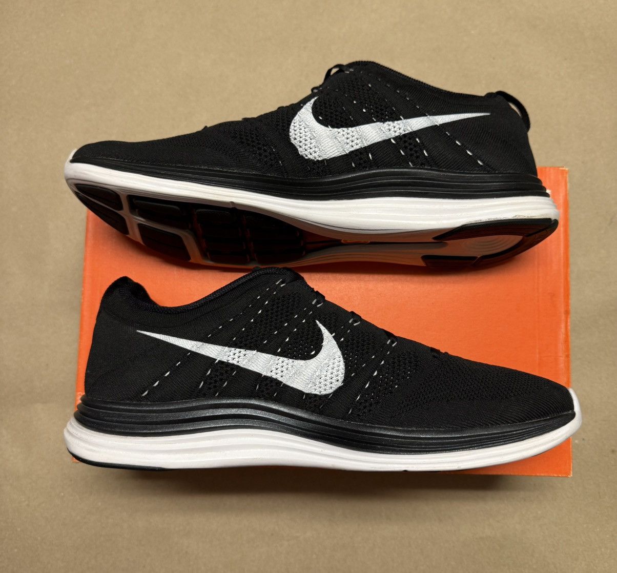 Nike Nike Flyknit Lunar 1+ Black White size 14 men’s running! Size US 14 / EU 47 - 2 Thumbnail