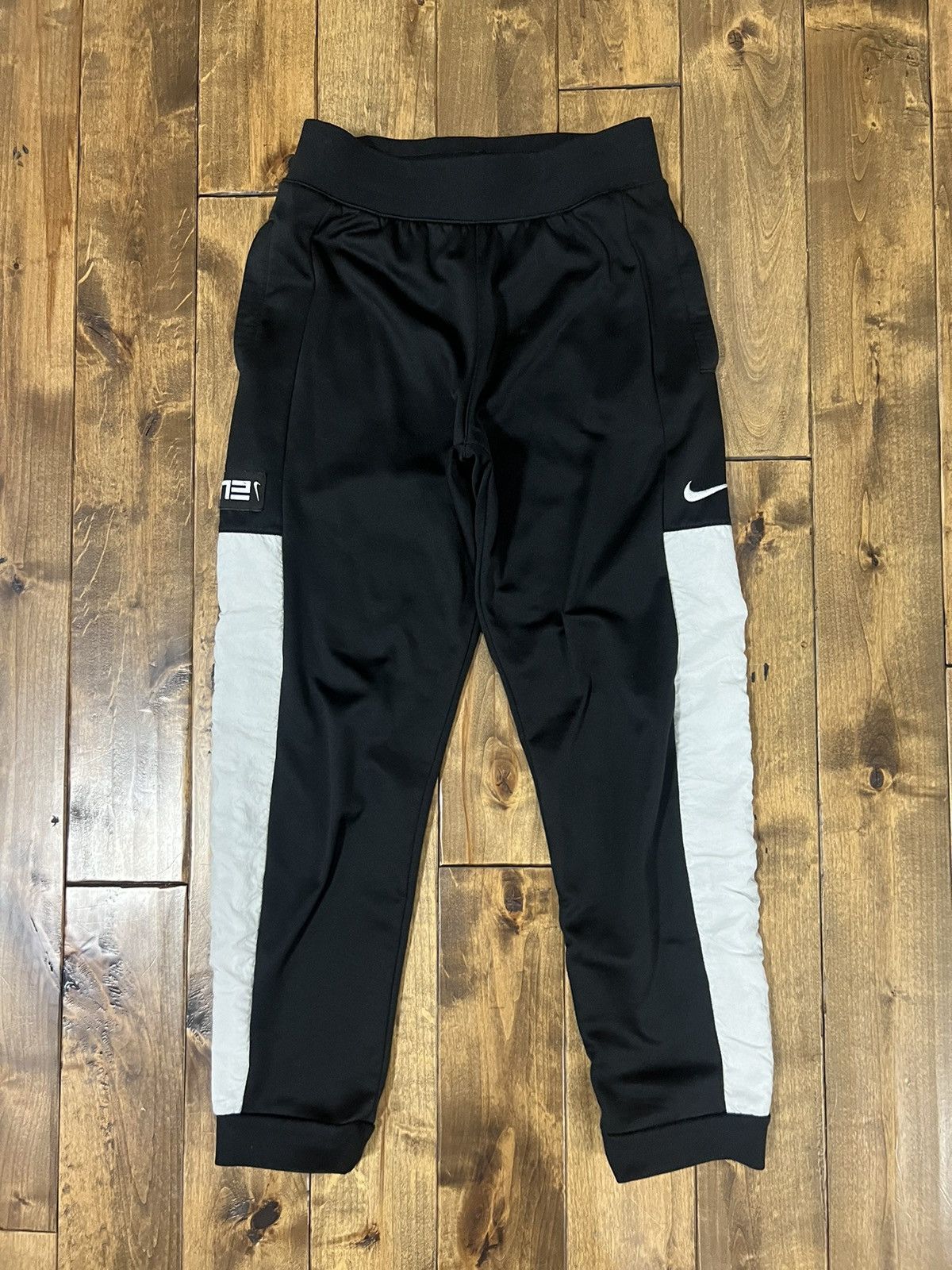 Nike Vintage Nike elite therma fit jogger sweatpants Size US 30 / EU 46 - 1 Thumbnail