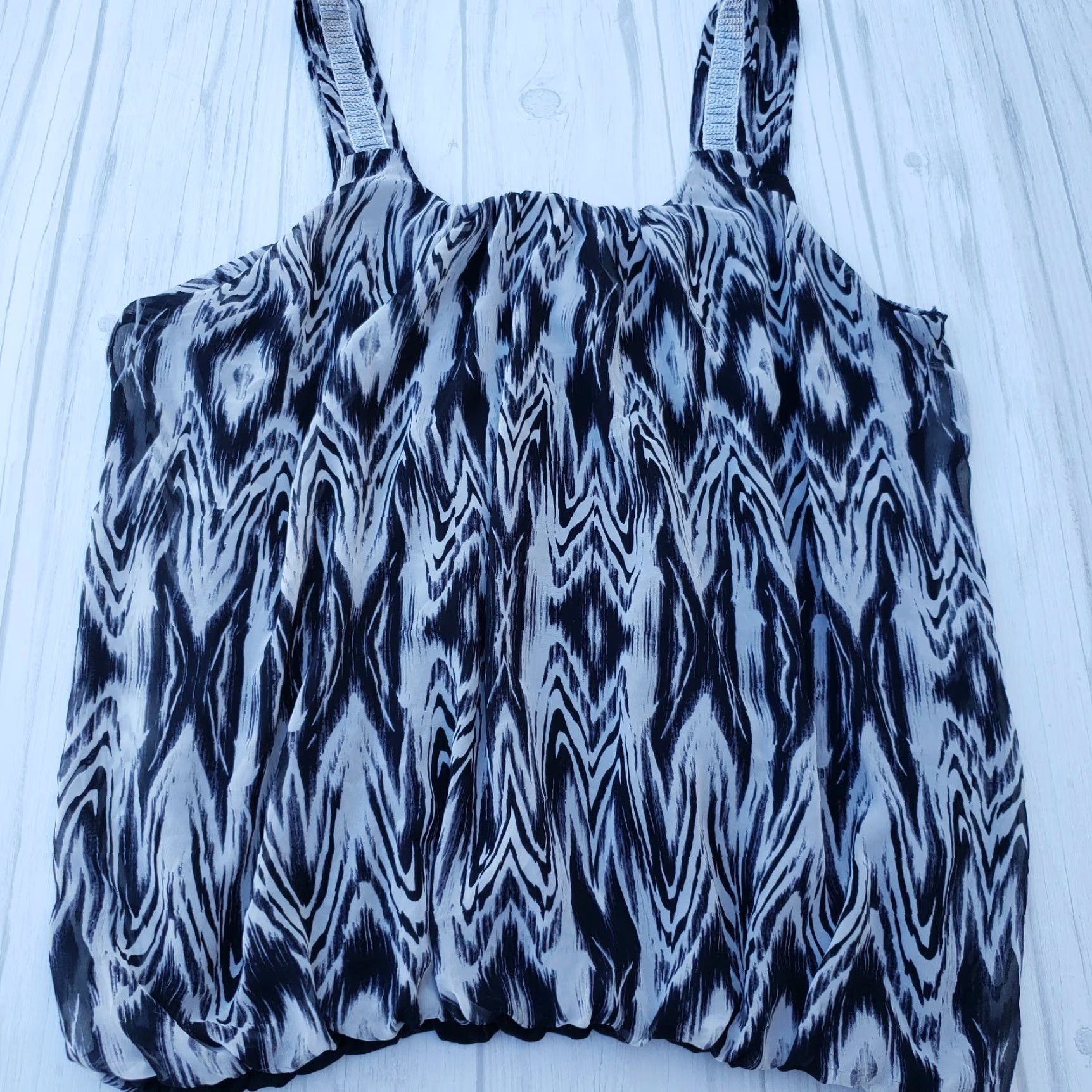 Torrid Womens Torrid Black and White Sheer Tank Top Size 2 Sequin Straps Size XS / US 0-2 / IT 36-38 - 5 Thumbnail