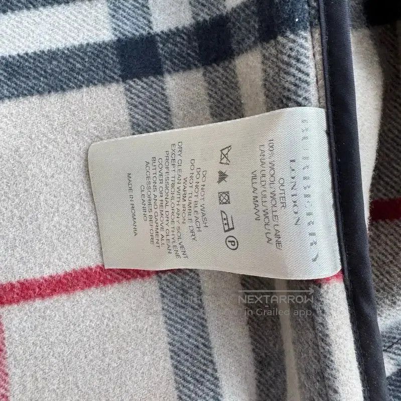Valentino Burberry Black Wool Women's Coat. Size M / US 6-8 / IT 42-44 - 5 Thumbnail