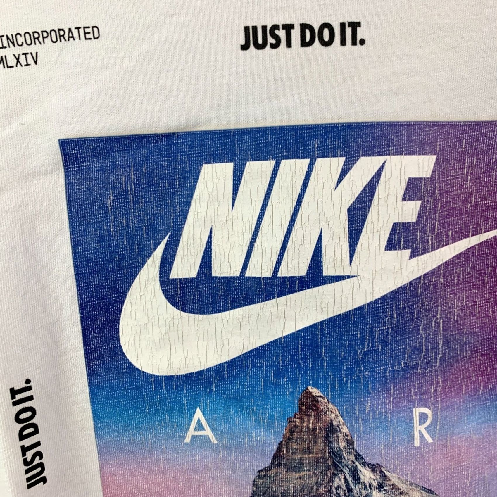 Nike Nike Air The Mountain Tee Size Small Short Sleeve Cotton White Logo Graphic Print Regular Adults Unisex Sports All Seasons Mens Women Girls Boys Size US S / EU 44-46 / 1 - 3 Thumbnail