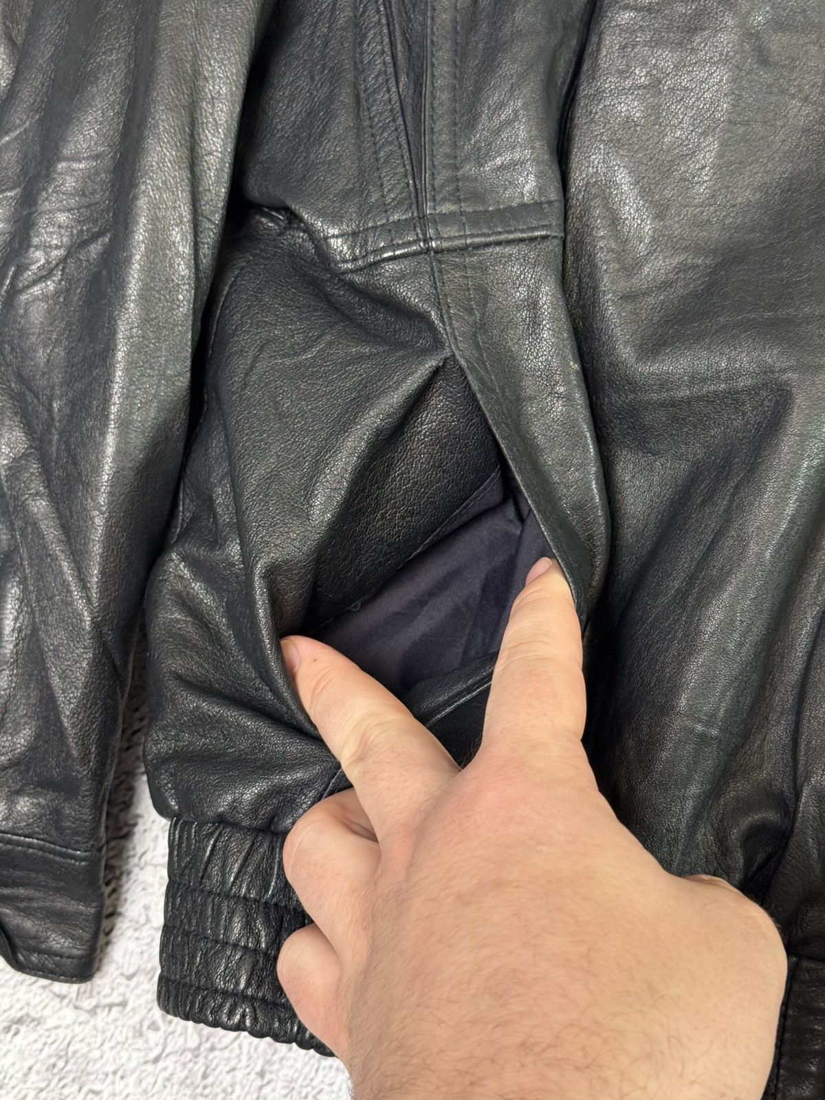 Diesel Diesel Oversized Leather Bomber Jacket Embroidered Big Logo Size US XL / EU 56 / 4 - 15 Thumbnail