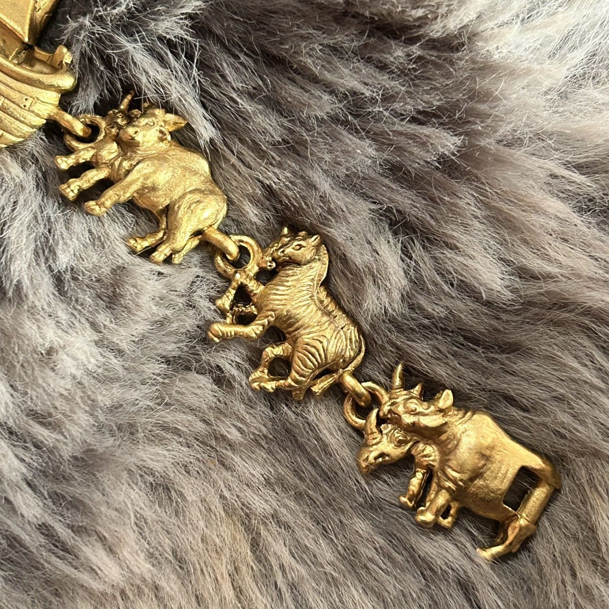 Vintage Vintage AJC American Jewelry Co Noah’s Ark gold bracelet Size ONE SIZE - 5 Thumbnail