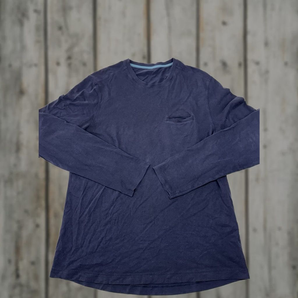 Lululemon Lululemon Shirt Mens Large Navy Crew Neck Long Sleeve Chest Pocket Droptail Pullover Breathable Activewear Casual Size US L / EU 52-54 / 3 - 1 Thumbnail