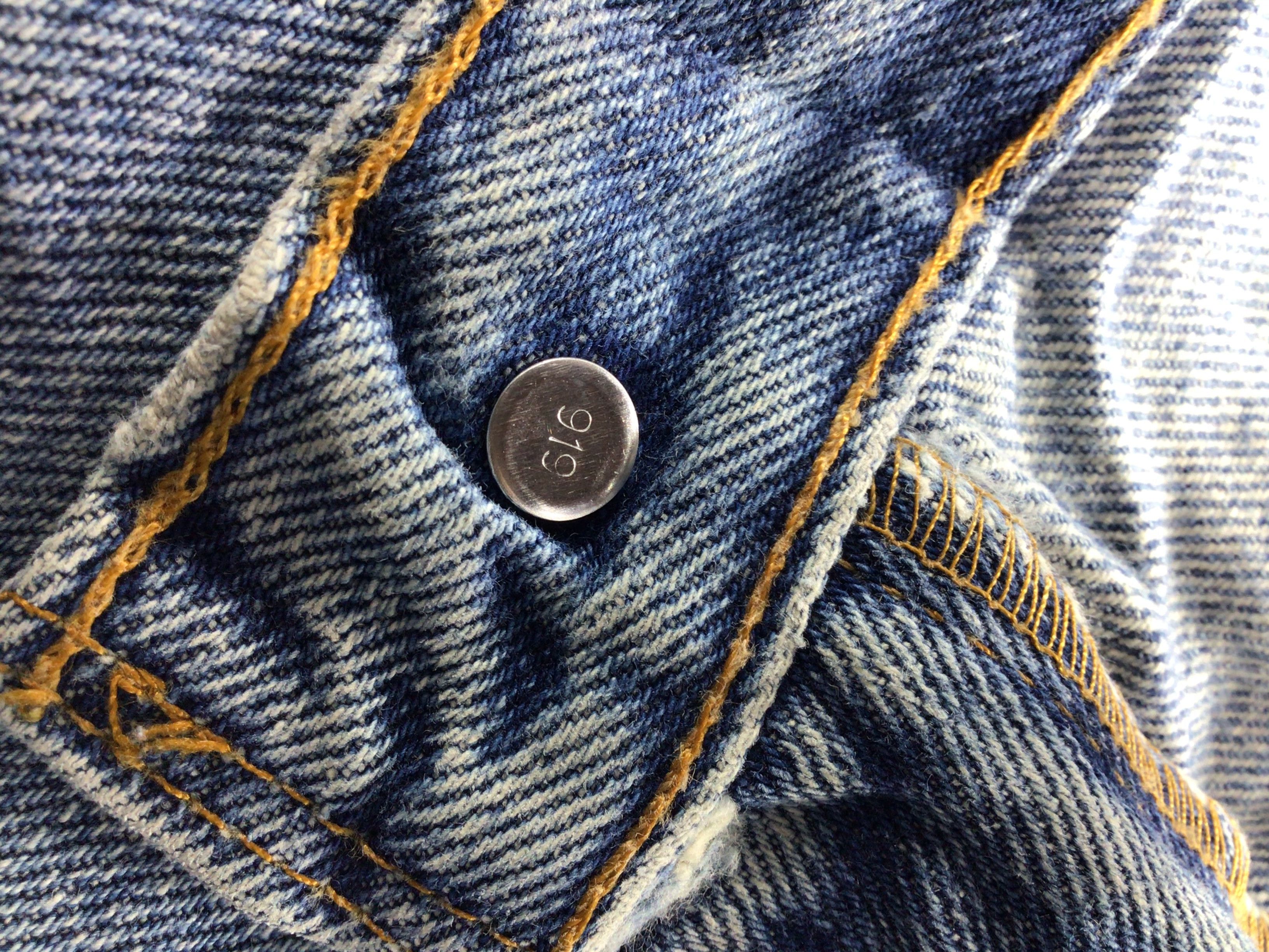 Levi's × Vintage Vintage Levis 560 Jeans-JM749 Size US 37 - 8 Thumbnail