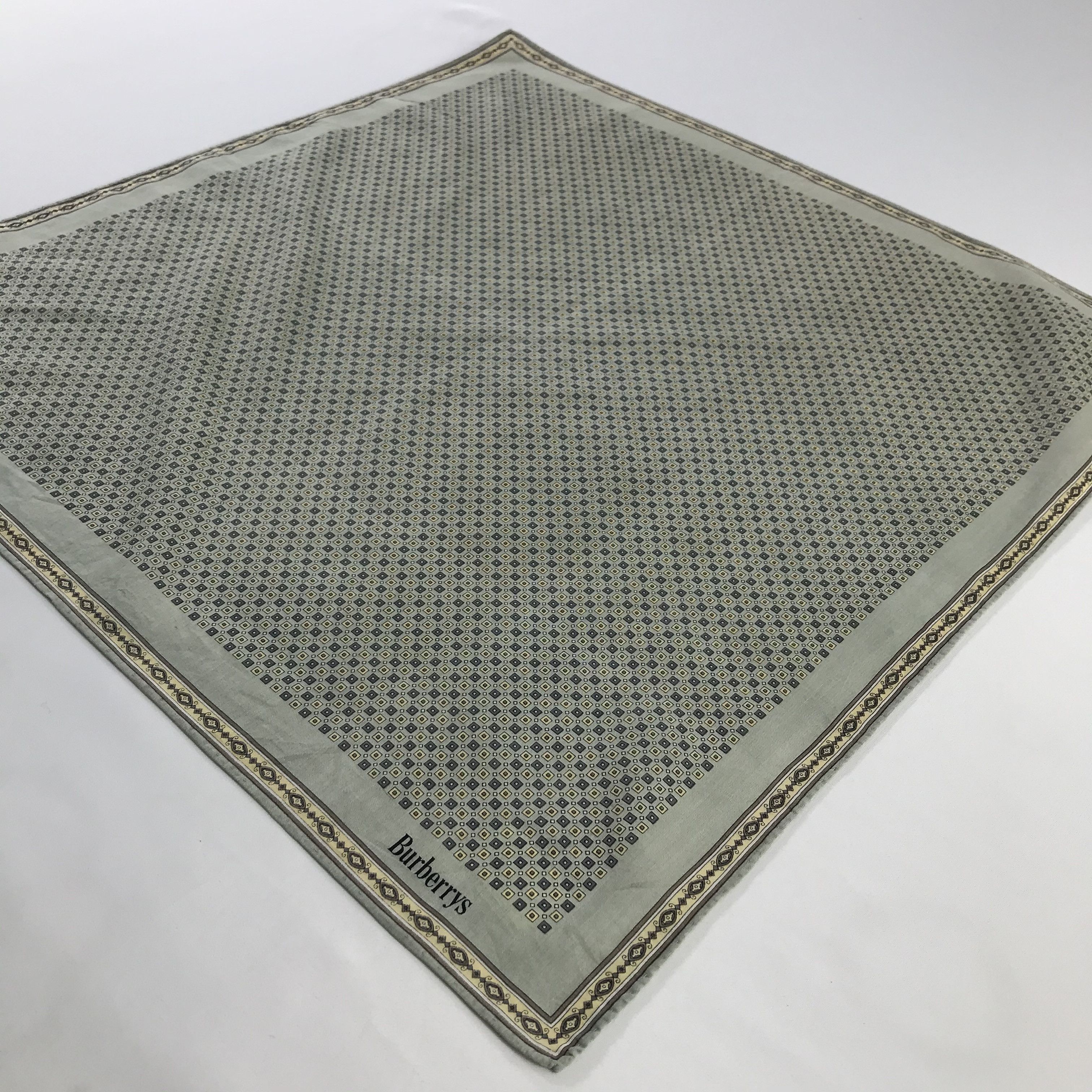 Burberry × Vintage Burberry Bandana / Handkerchief / Neckerchief - S762 Size ONE SIZE - 2 Thumbnail