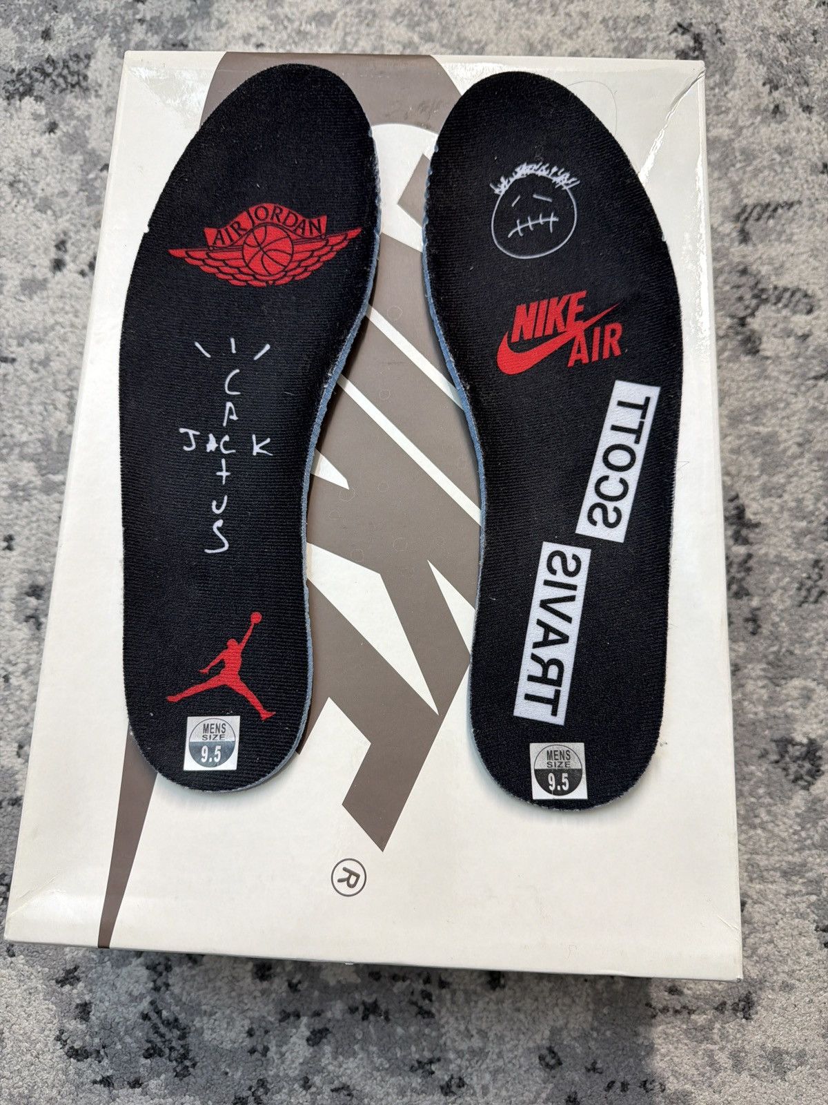 Jordan Brand × Travis Scott Travis Scott Medium Olive Size US 9.5 / EU 42-43 - 7 Thumbnail