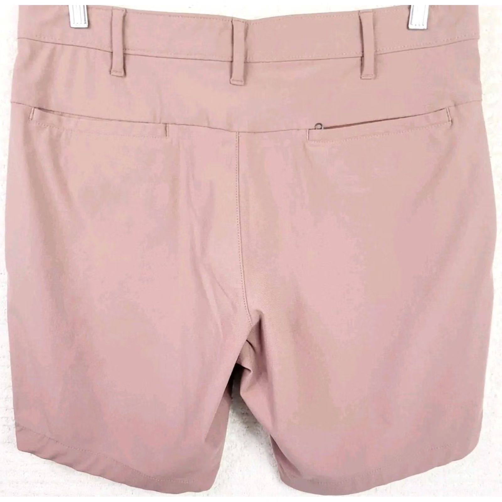 Lands' End Lands End Shorts Men's 35x9 Traditional Pink Stretch Flat Front 5 Pocket Size US 35 - 7 Thumbnail