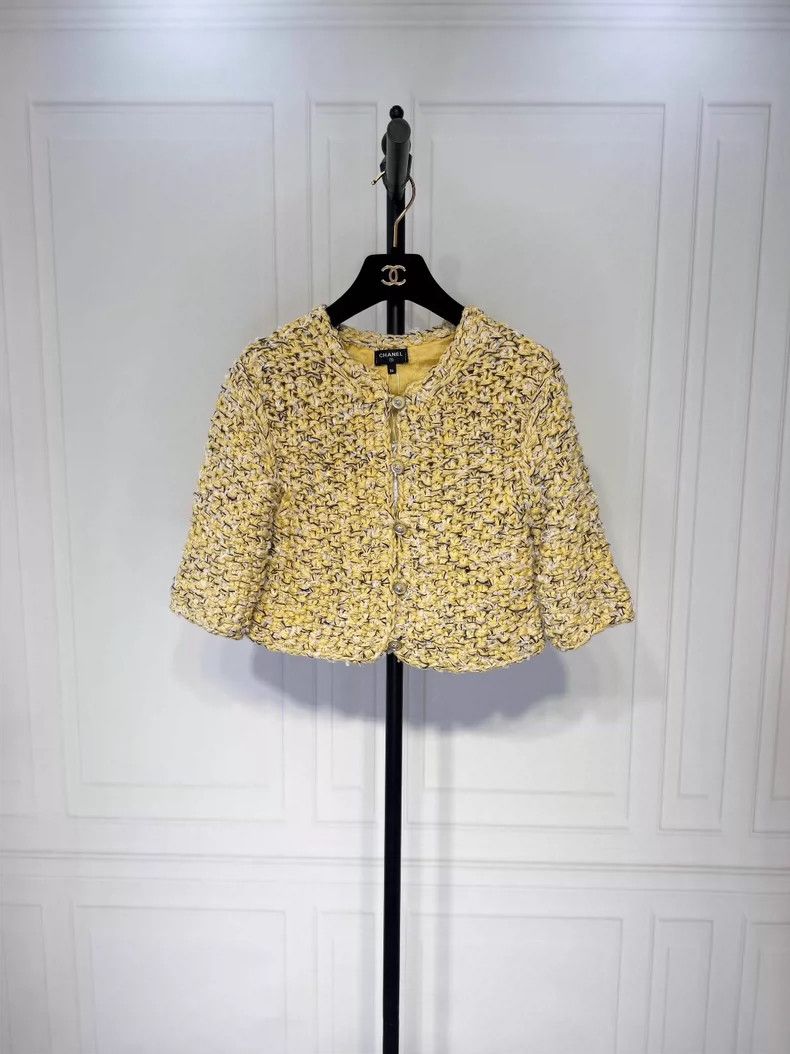 Chanel Chanel Chick yellow woven outside 2504-Nextarrow Size XS / US 0-2 / IT 36-38 - 1 Thumbnail