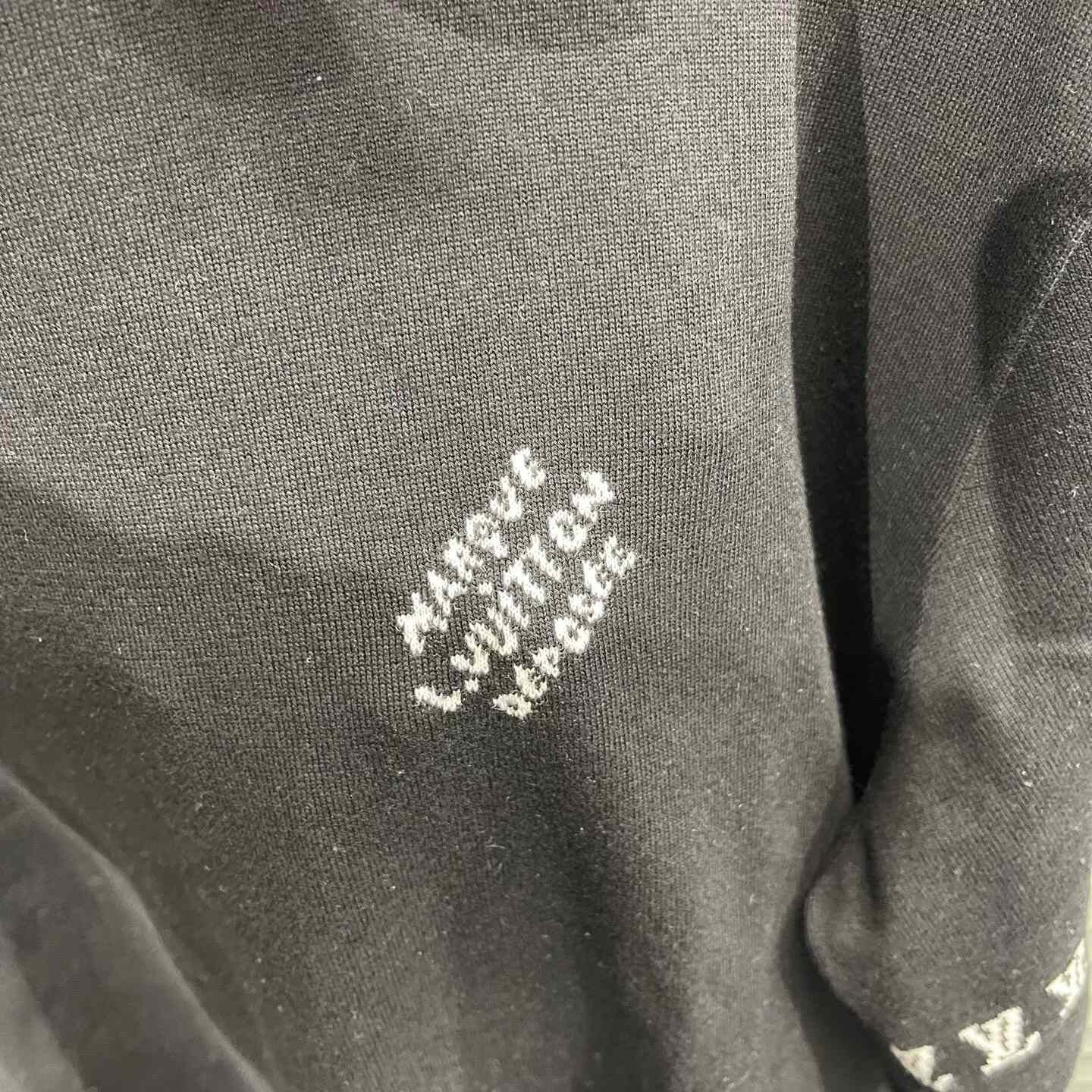 Louis Vuitton Louis Vuitton Pharrell Williams Monogram Trim Knit T-Shirt Size US M / EU 48-50 / 2 - 4 Thumbnail