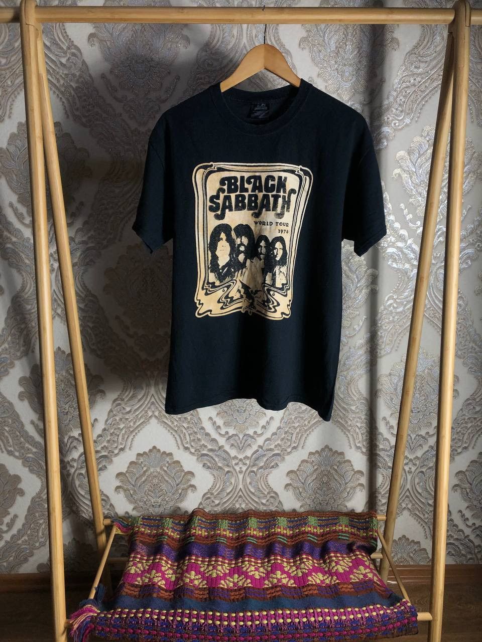 Black Sabbath VERY RARE BLACK SABBATH WORLD TOUR 1978 ROCK T-SHIRT Y2K 90s Size US L / EU 52-54 / 3 - 1 Thumbnail