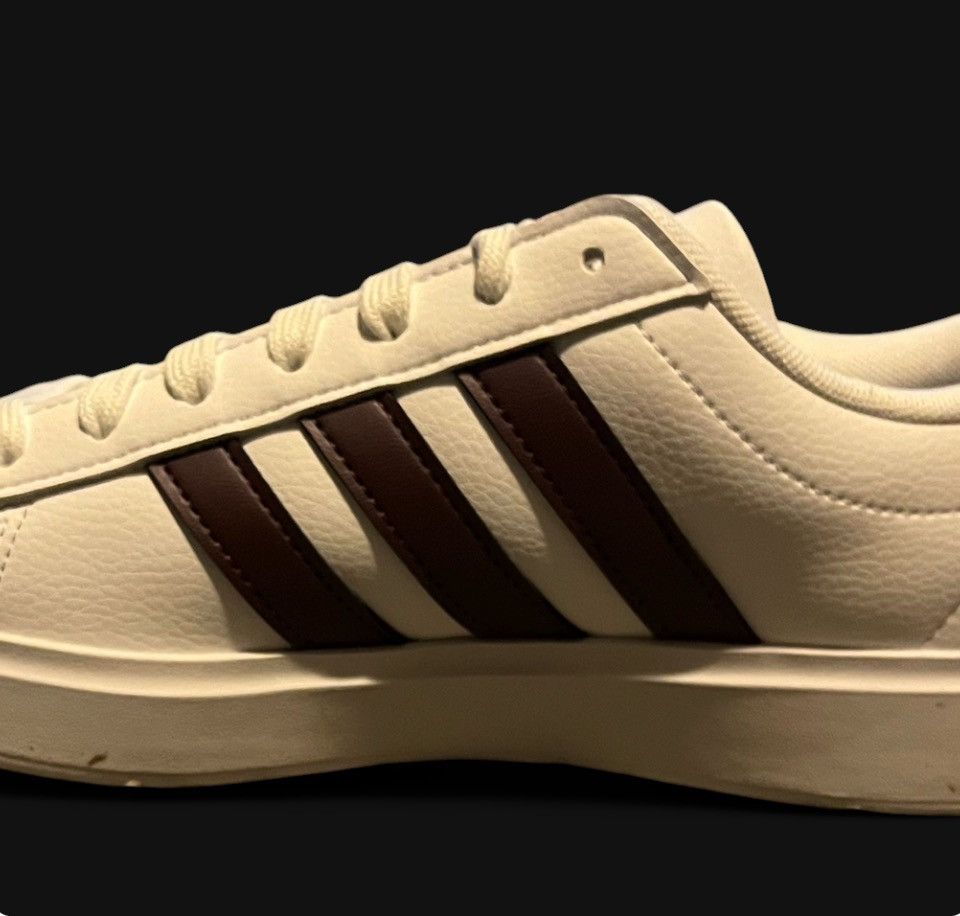 Adidas #Adidas #Sneakers Size US 8 / EU 41 - 4 Thumbnail