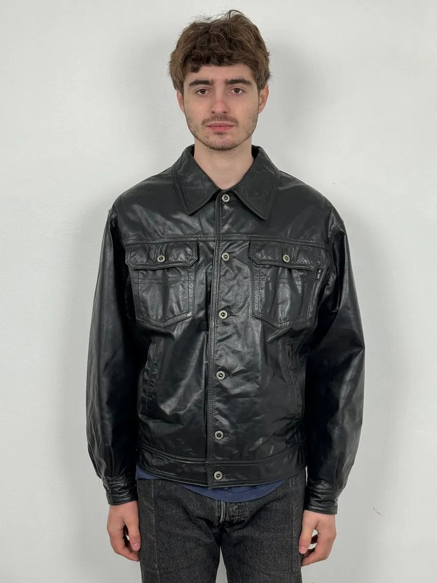 Gianfranco Ferre 2000s Gianfranco Ferré Black Leather Trucker Jacket Size US M / EU 48-50 / 2 - 2 Thumbnail