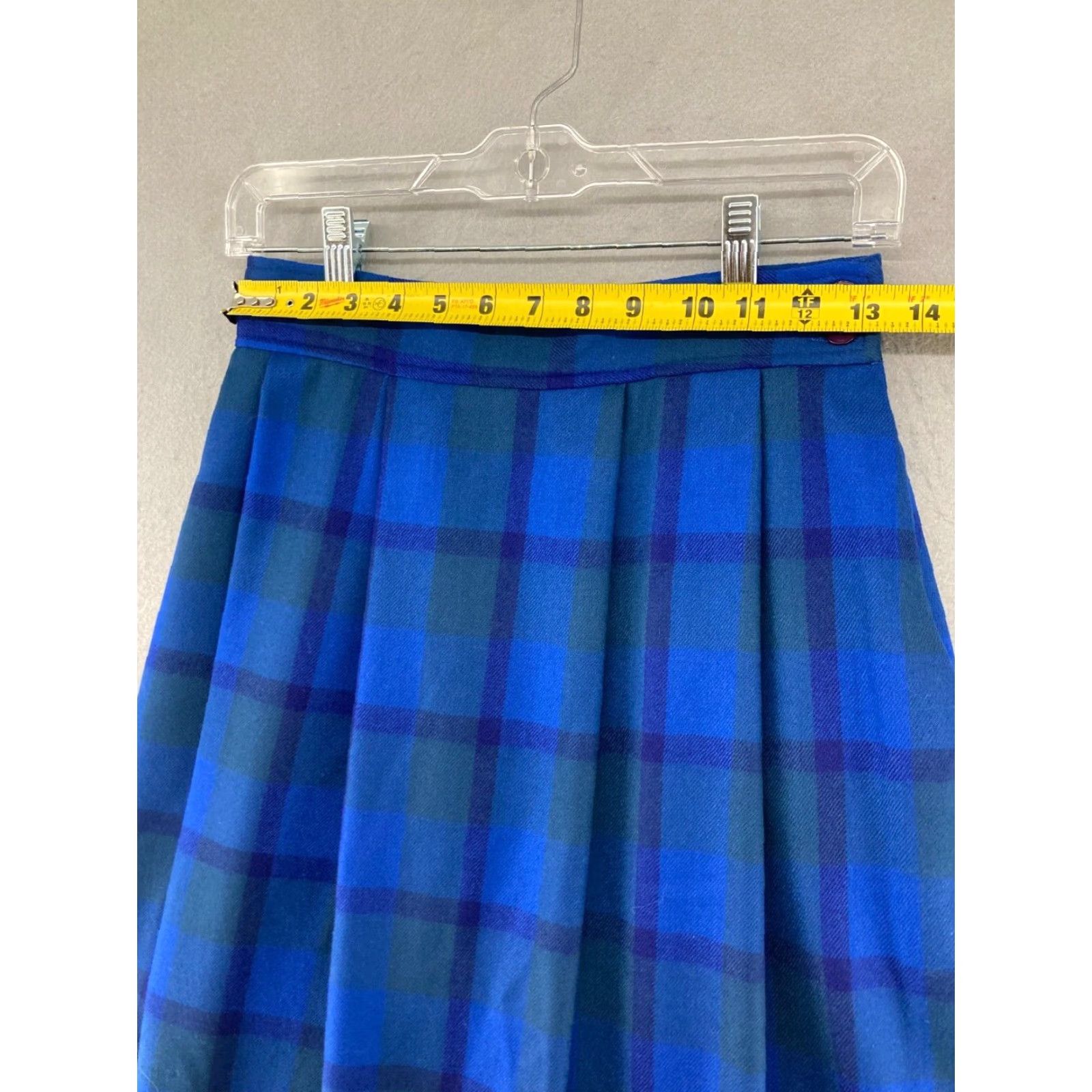 Vintage VINTAGE 1970s Blue Plaid Wool Skirt Womens 10 High Rise Pleated Size 32" / US 10 / IT 46 - 2 Thumbnail