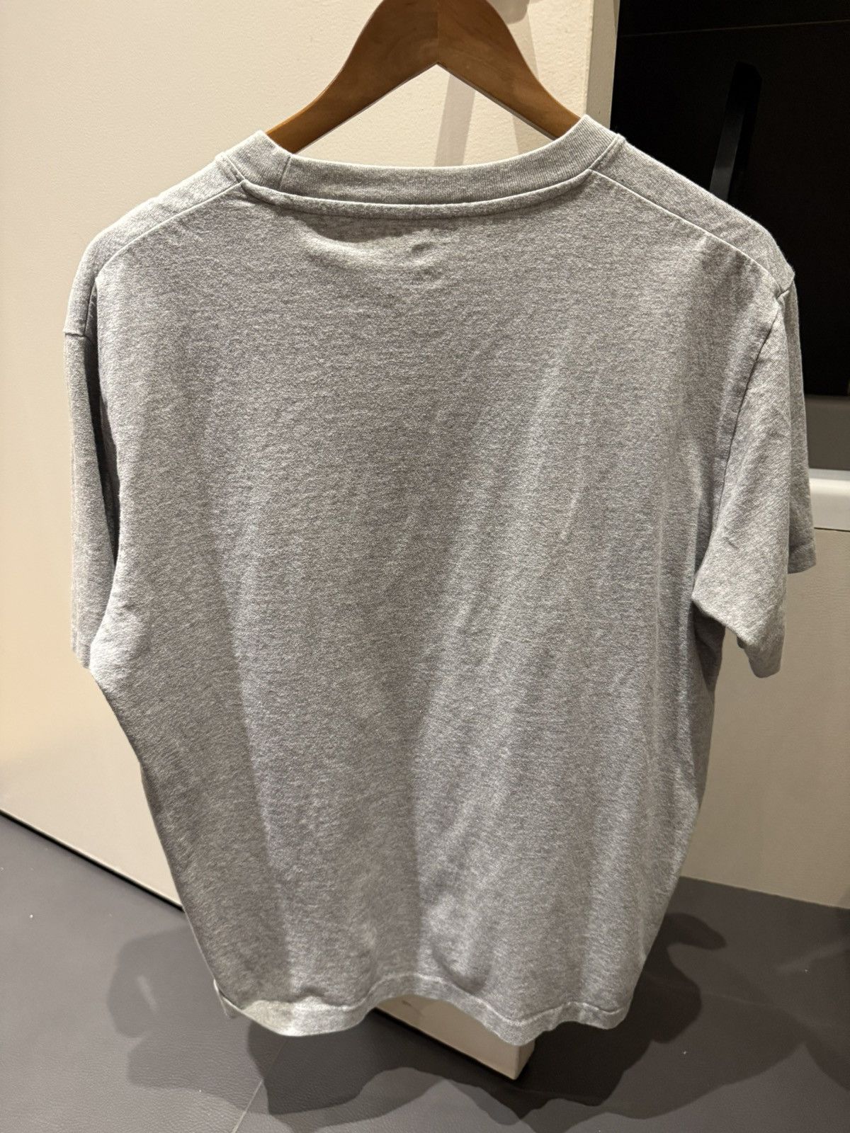 JW Anderson × Uniqlo JW Anderson Embroidered flowers crew neck T shirt size S Size US S / EU 44-46 / 1 - 4 Thumbnail